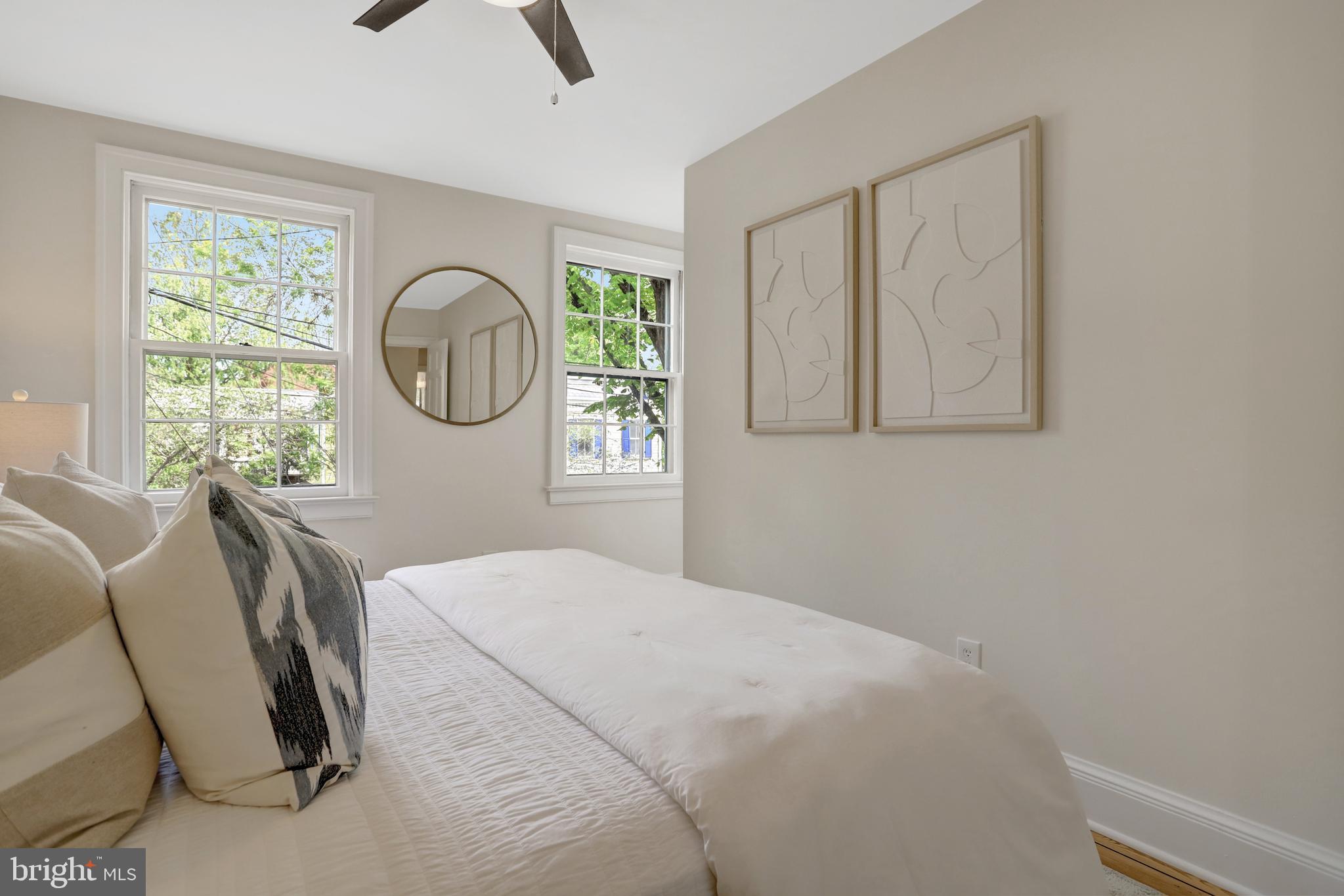 OLD TOWN ALEXANDRIA - Residential