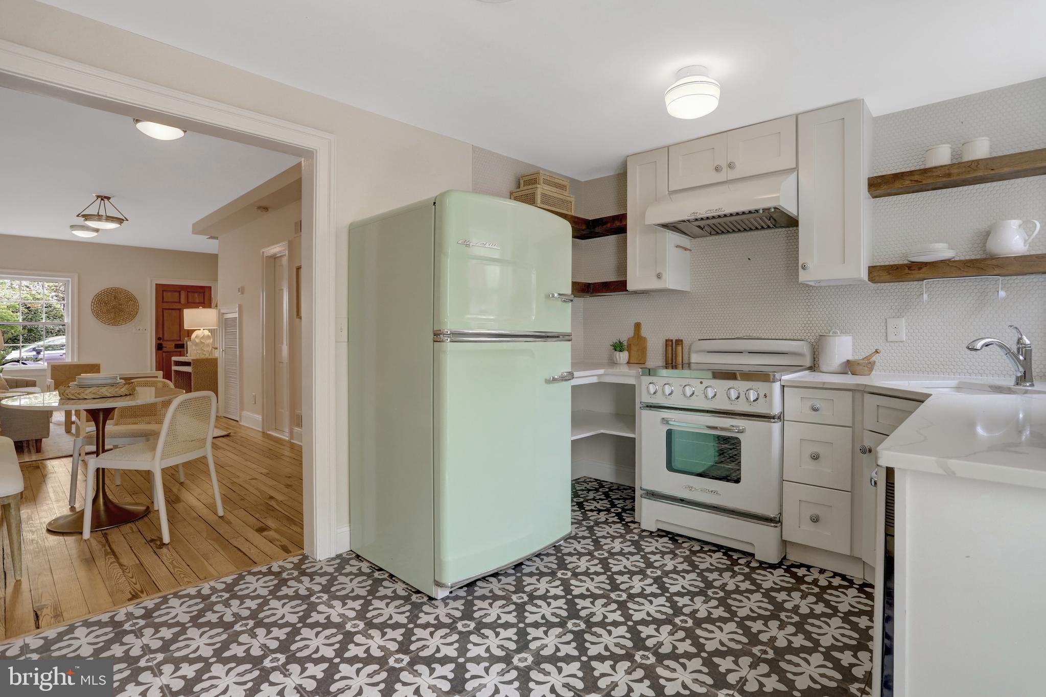 OLD TOWN ALEXANDRIA - Residential