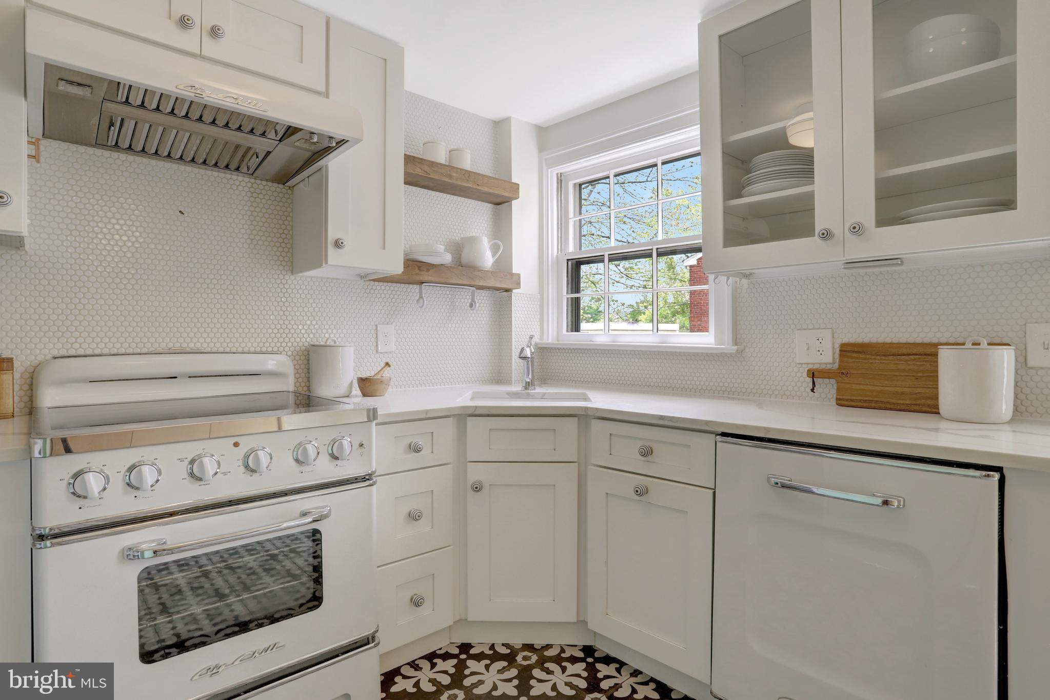 OLD TOWN ALEXANDRIA - Residential