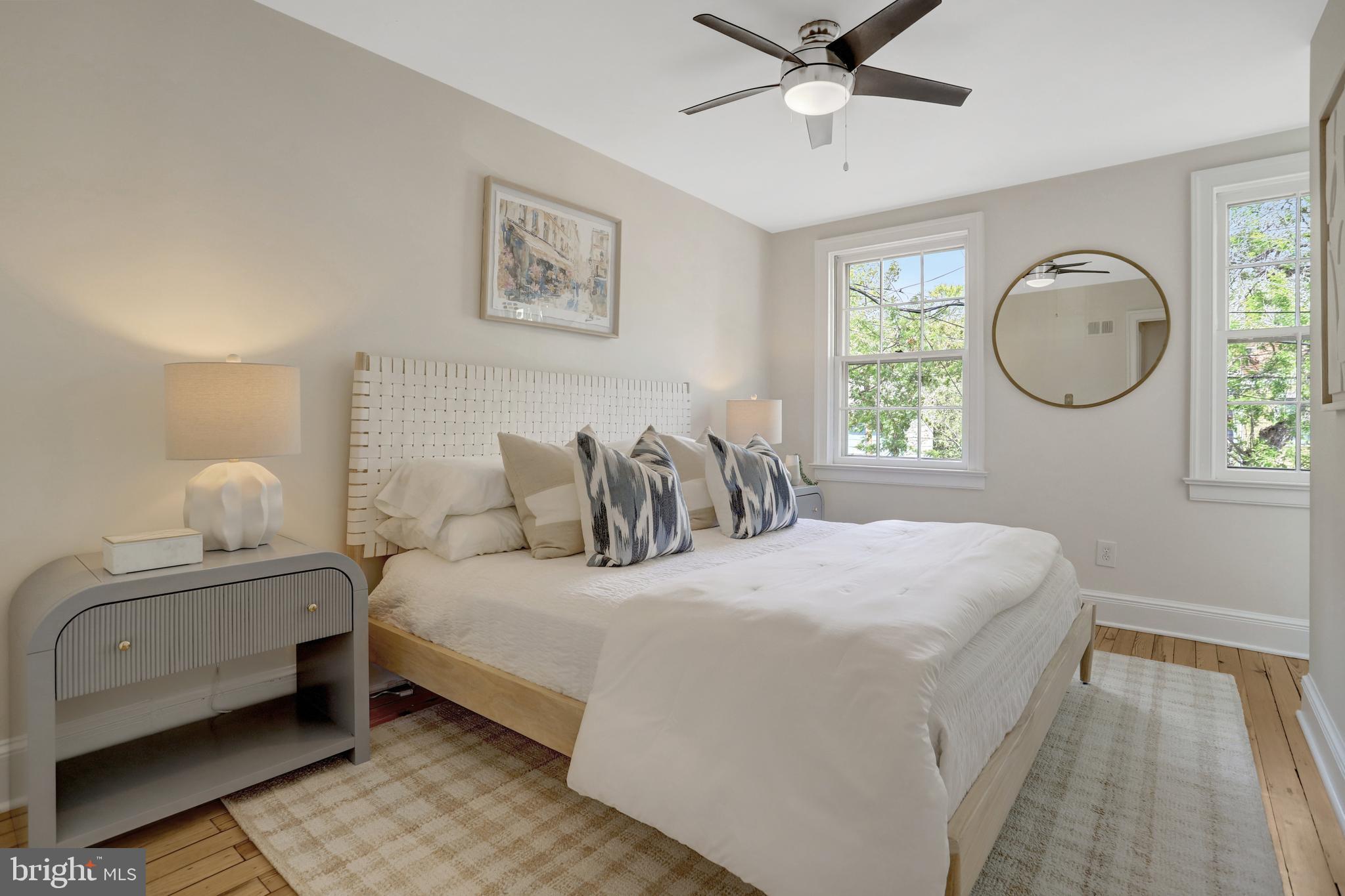 OLD TOWN ALEXANDRIA - Residential