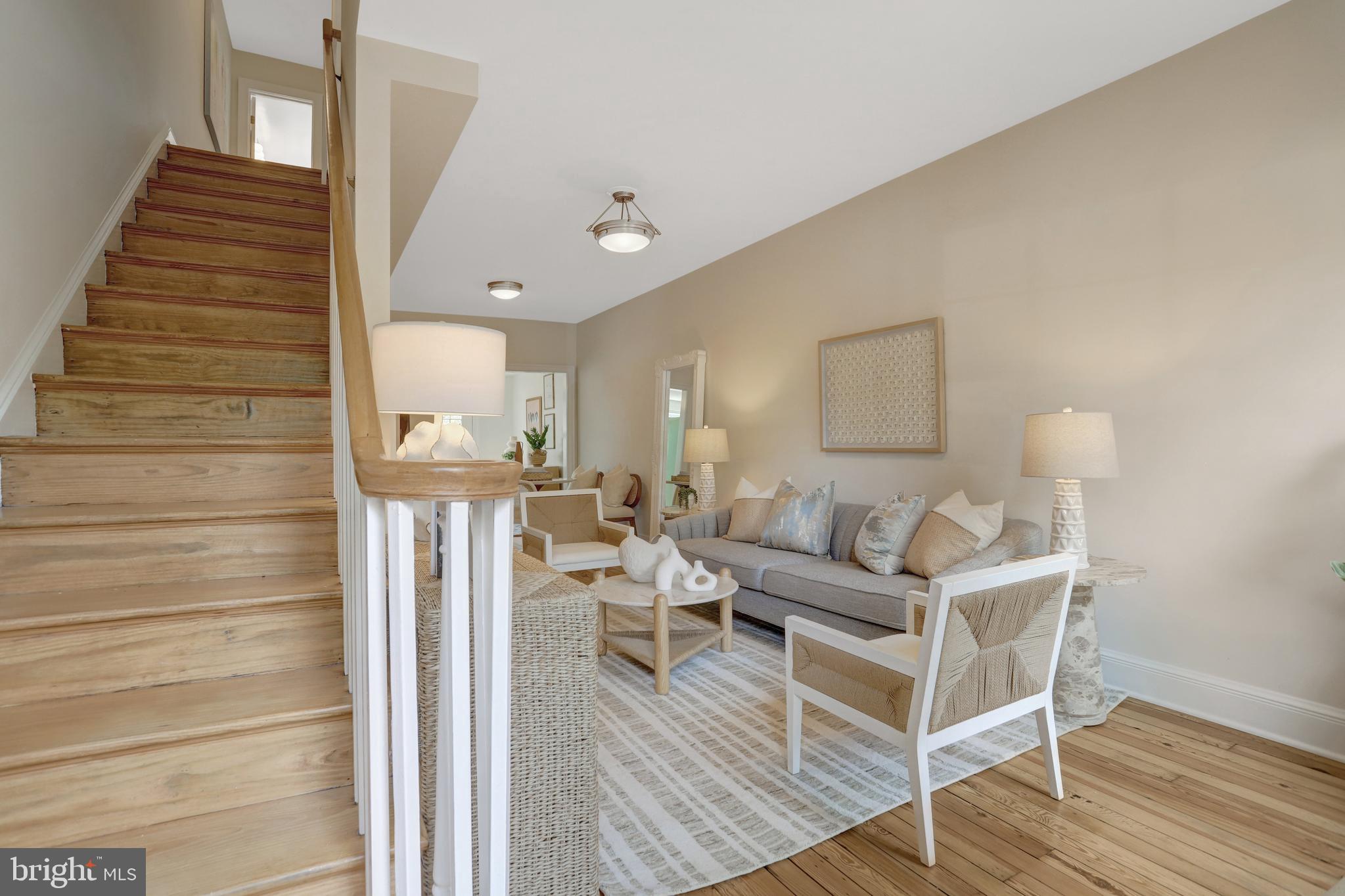 OLD TOWN ALEXANDRIA - Residential