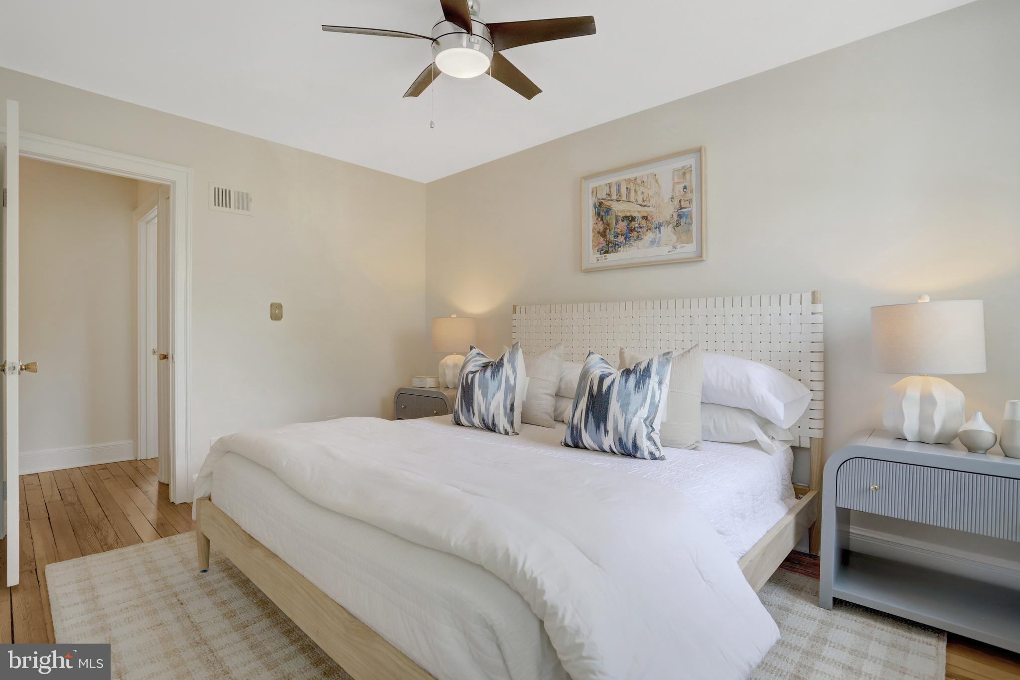 OLD TOWN ALEXANDRIA - Residential