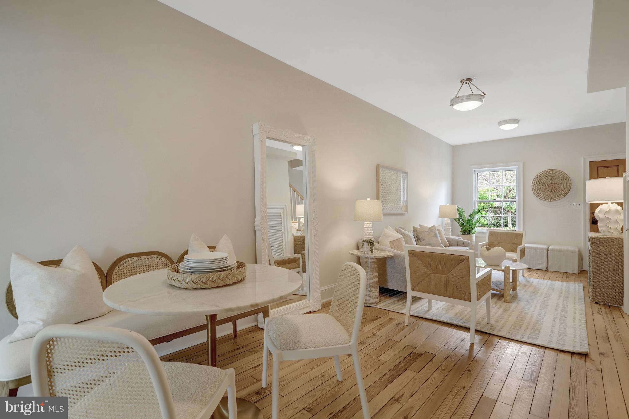 OLD TOWN ALEXANDRIA - Residential