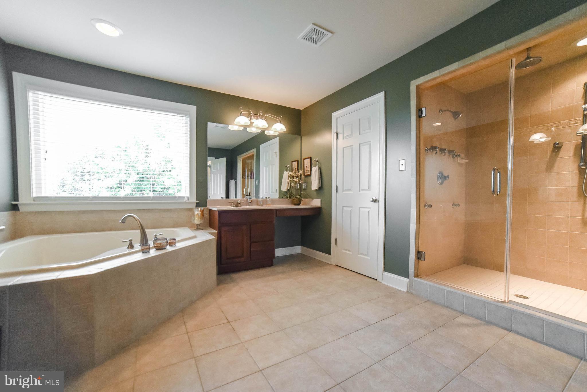 BROAD CREEK - Residential