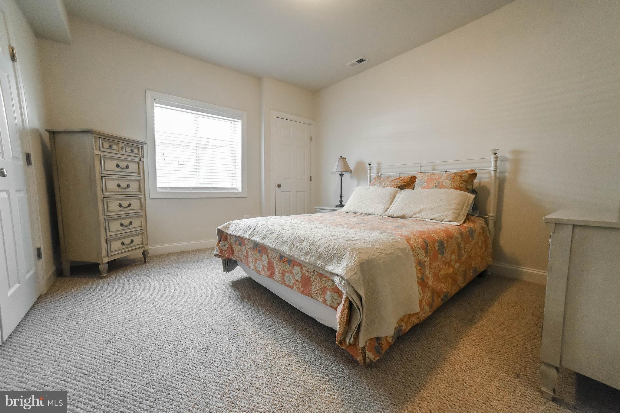 BROAD CREEK - Residential