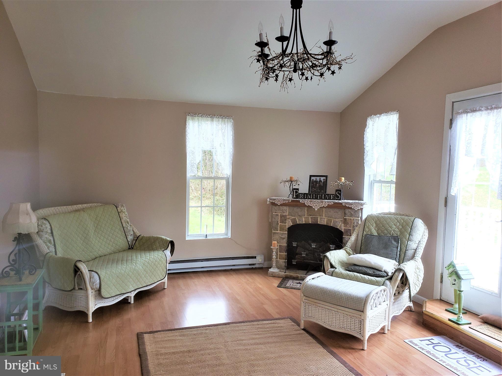 ARUNDEL - Residential