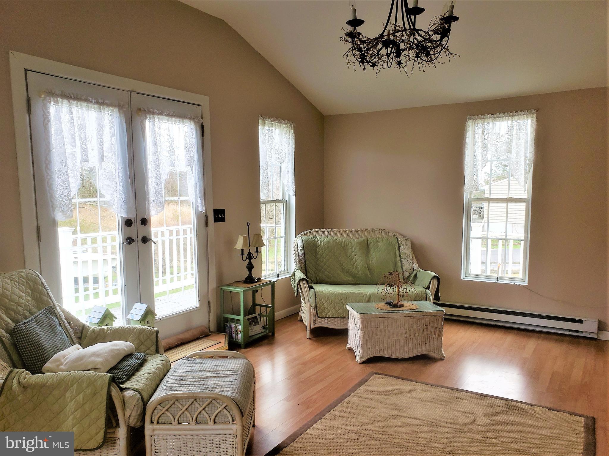 ARUNDEL - Residential