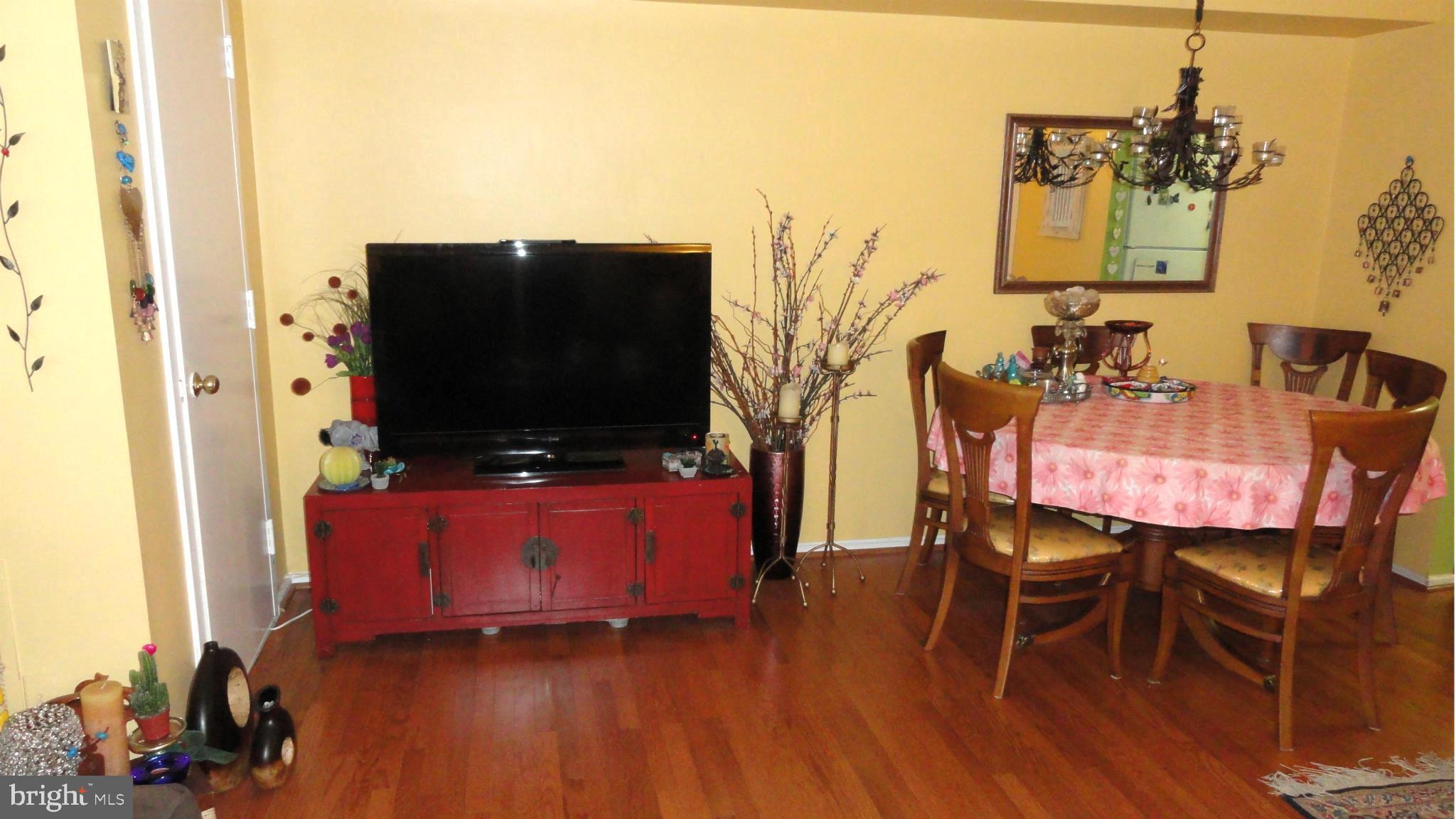 THE COLONIES - Residential Lease