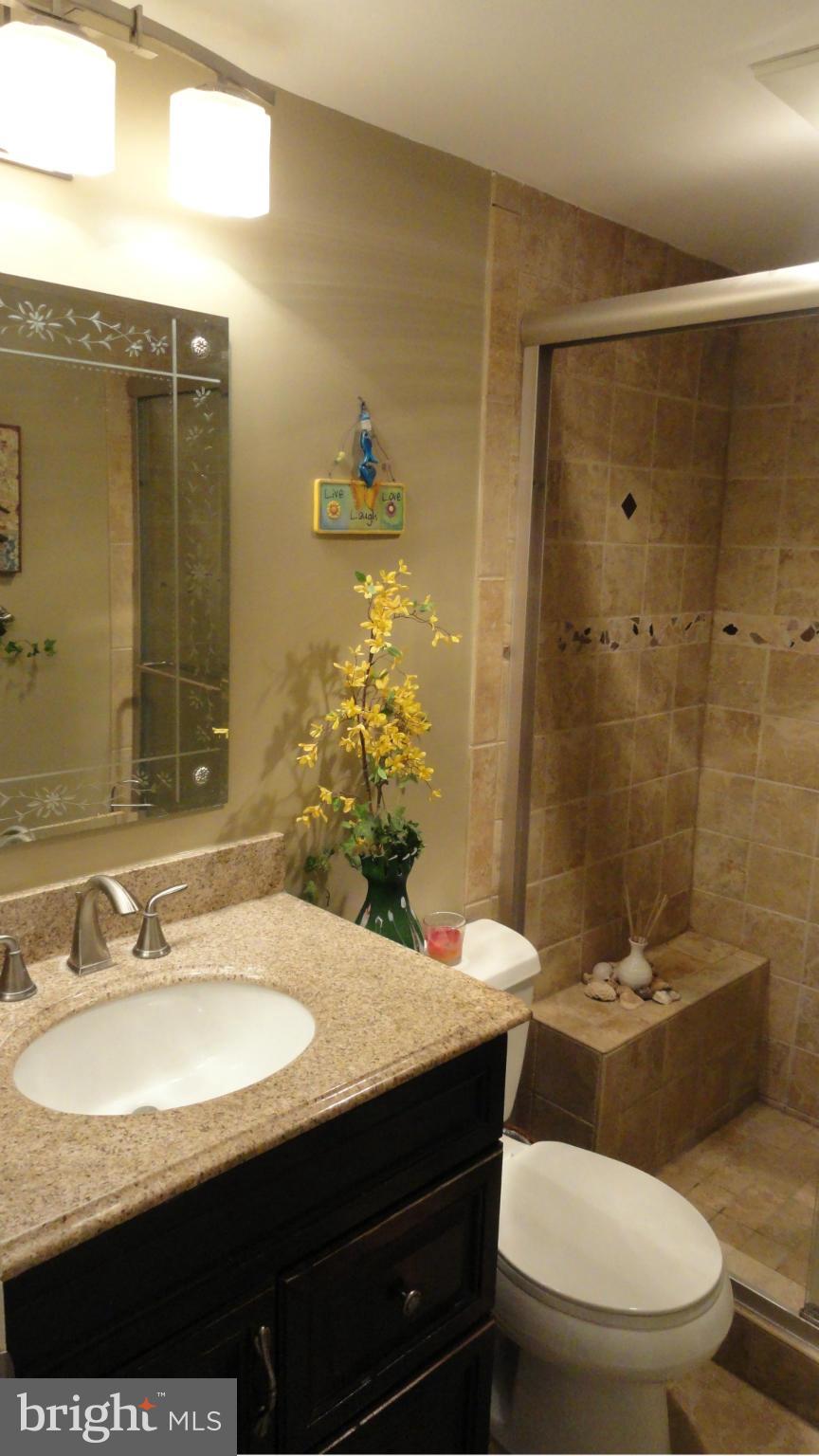 THE COLONIES - Residential Lease