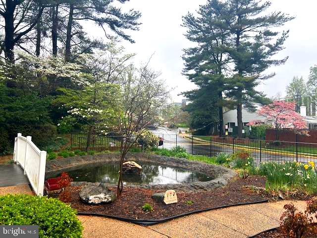 THE COLONIES - Residential Lease