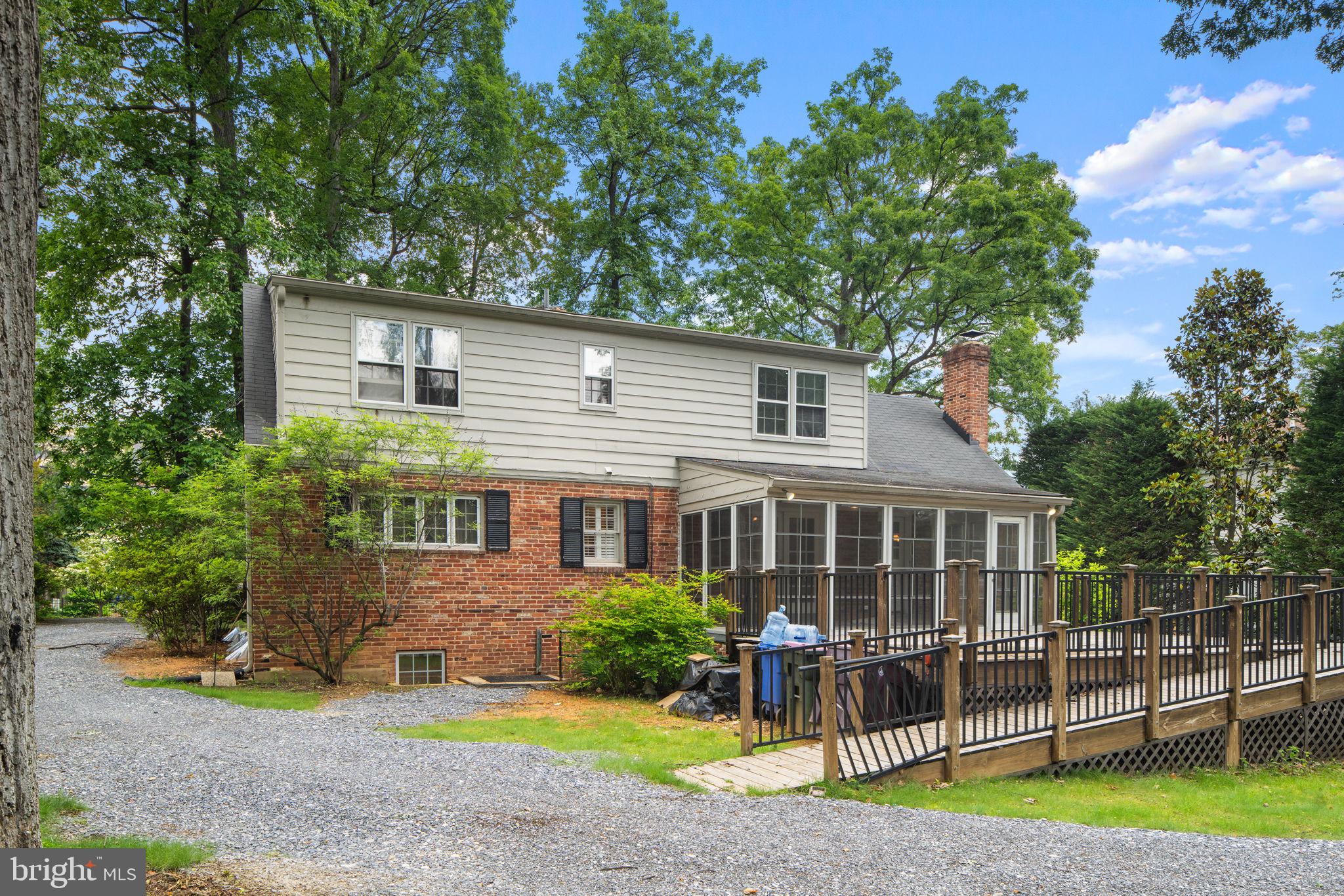 ROCKVILLE OUTSIDE - Commercial Sale