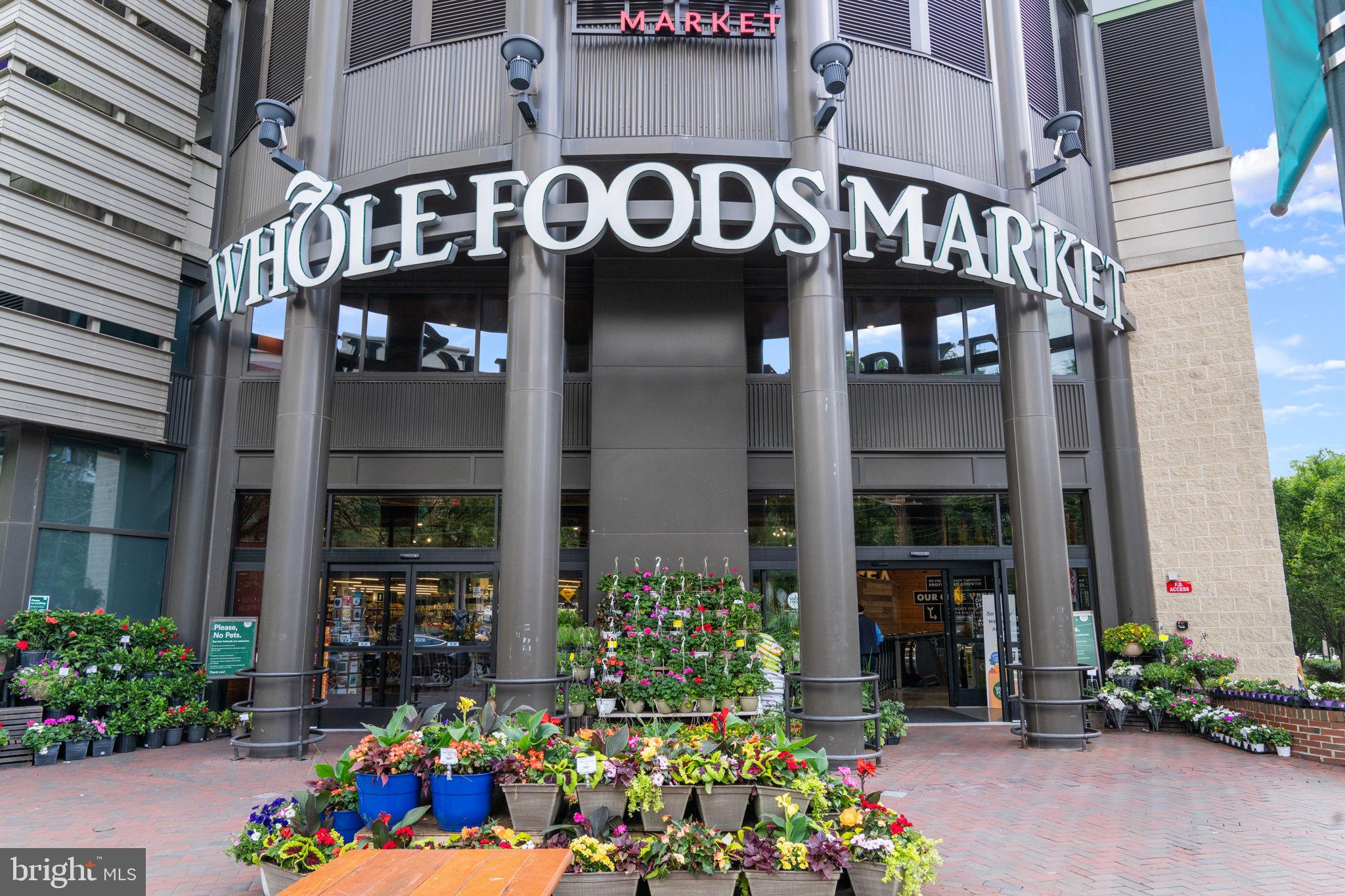 ROCKVILLE OUTSIDE - Commercial Sale