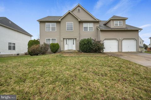 Photo of 36 E Moyer Drive, BEAR, DE 19701 (MLS # DENC2093736)