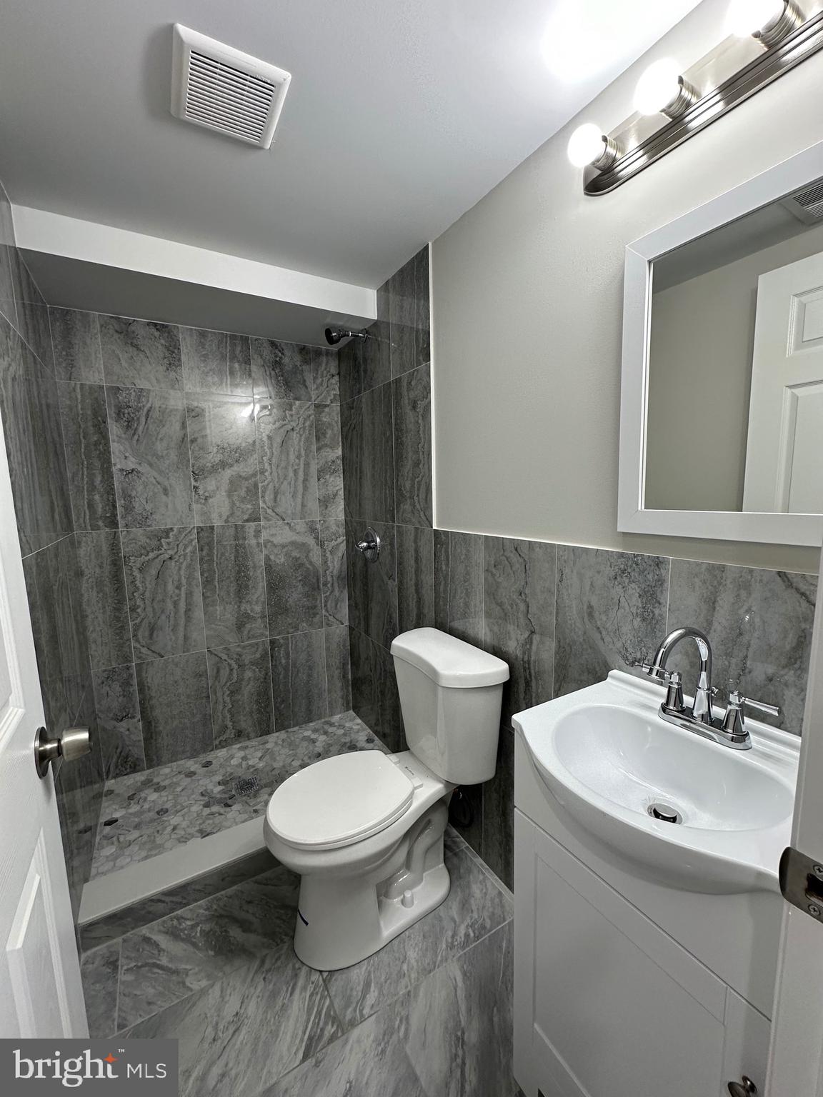 WEST OAK LANE - Residential