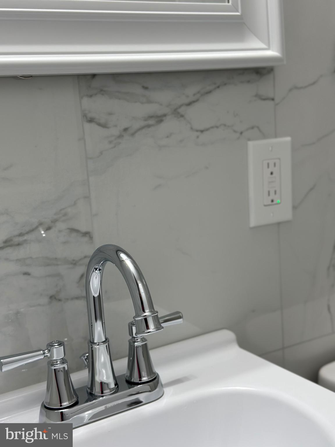 WEST OAK LANE - Residential