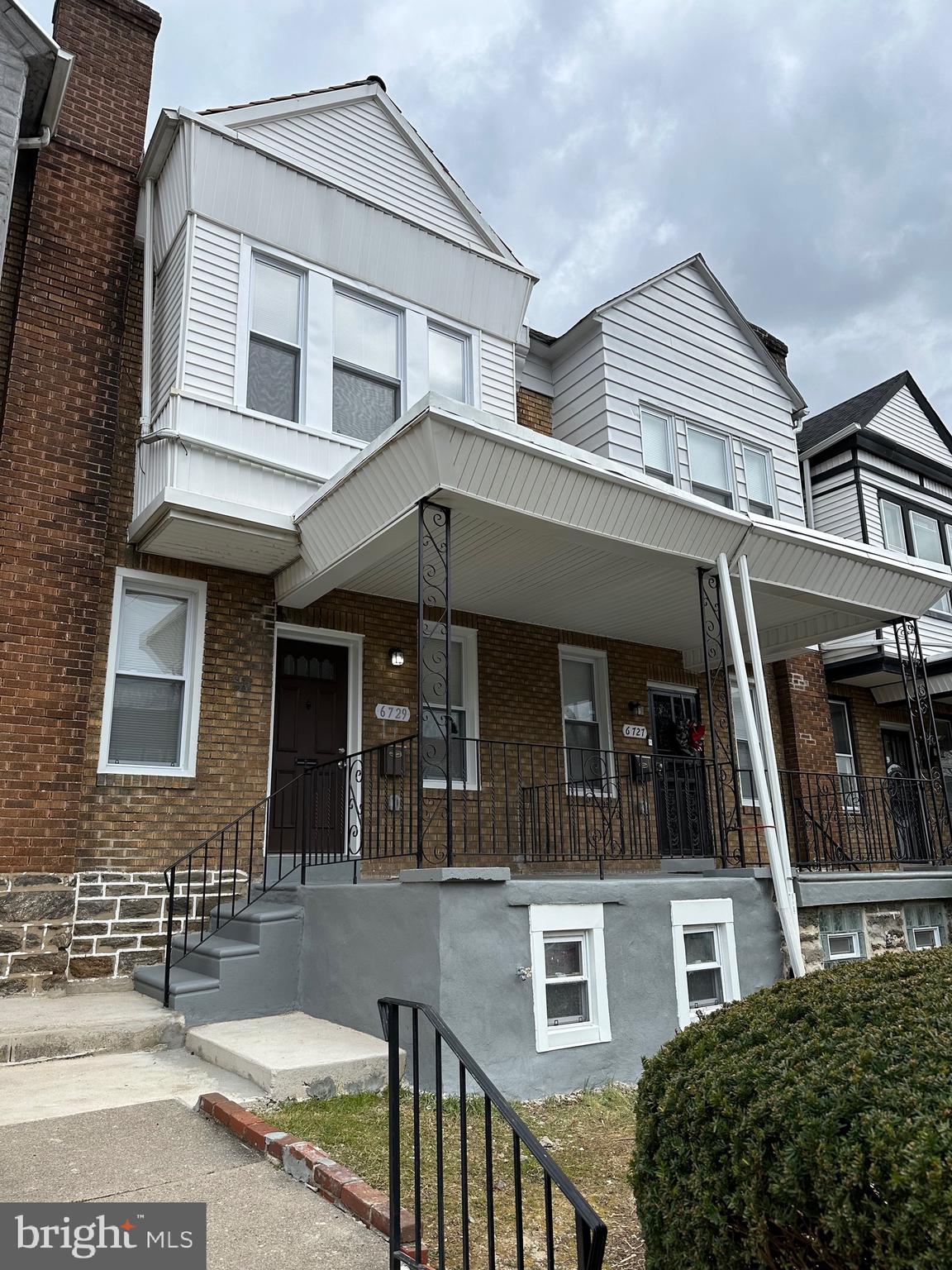 WEST OAK LANE - Residential