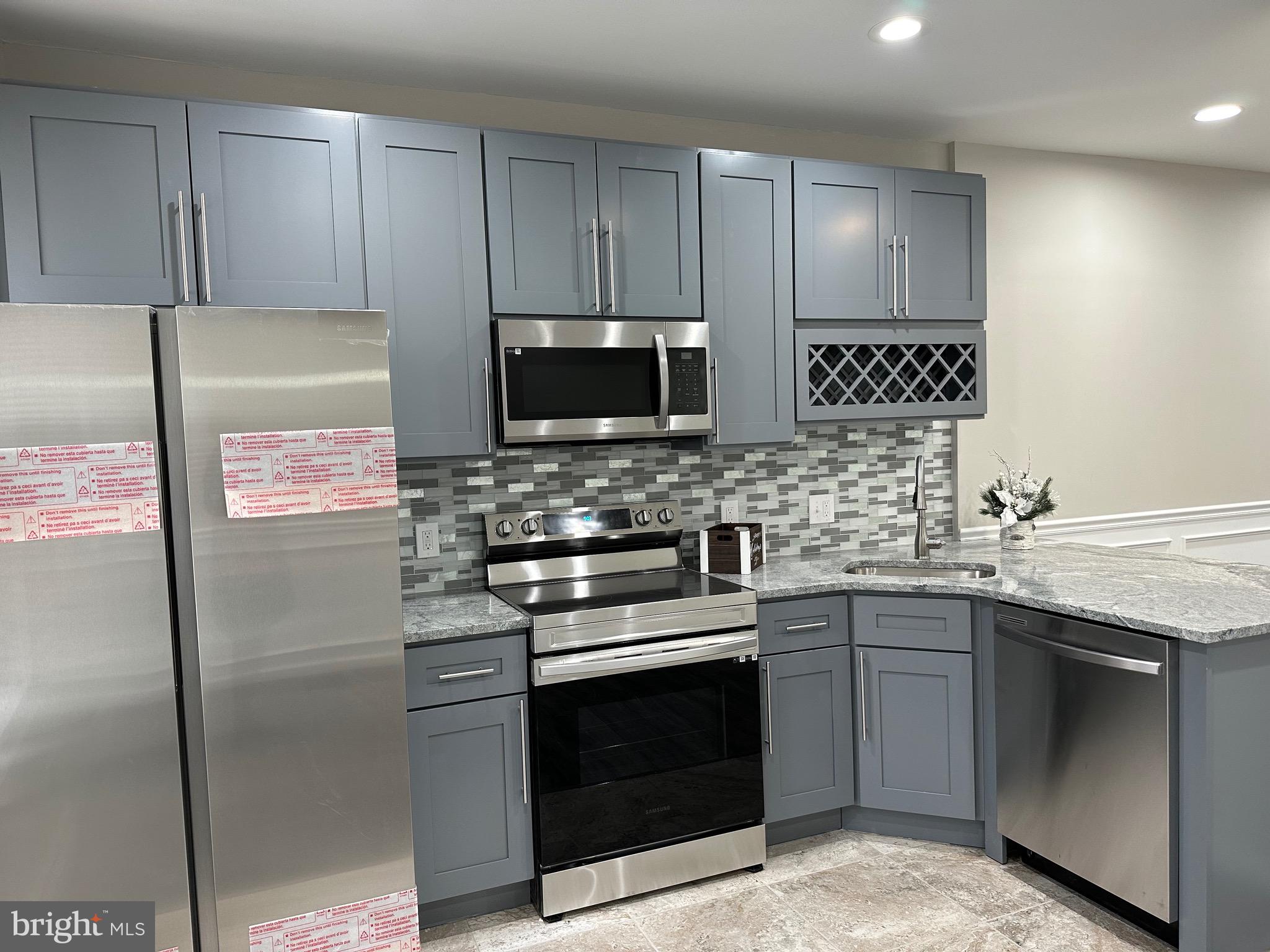 WEST OAK LANE - Residential