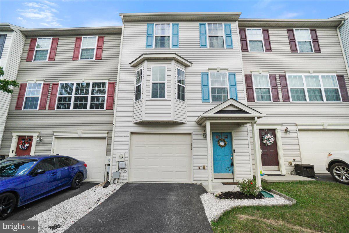 HAMMONDS MILL - Residential