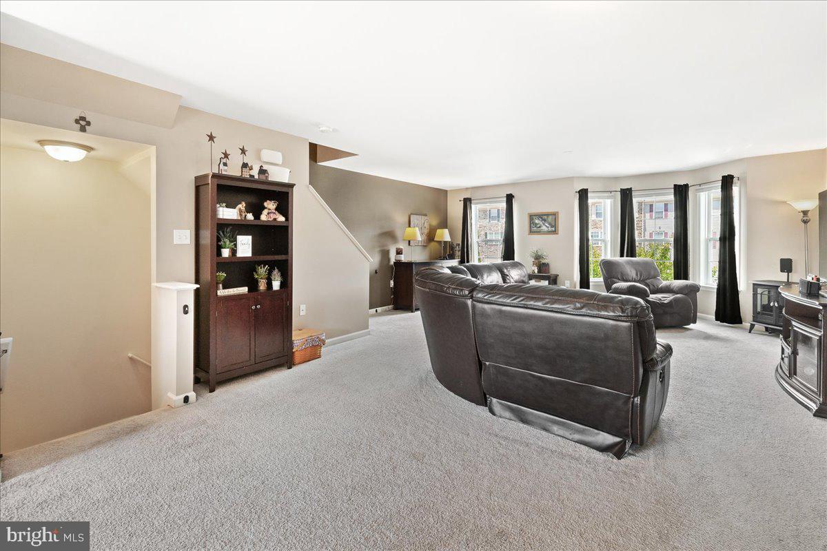 HAMMONDS MILL - Residential