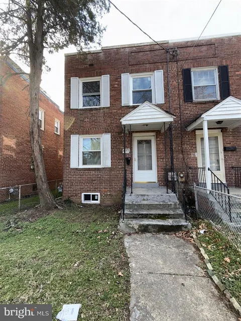 MLS: DCDC2190640