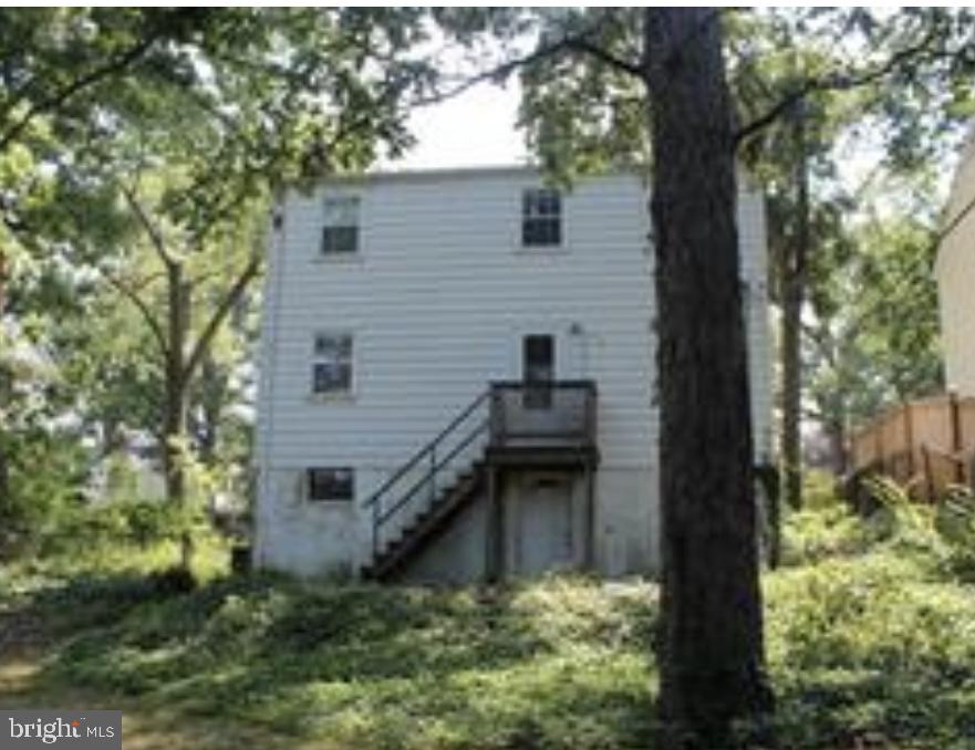 BEVERLEY HILLS - Residential Lease