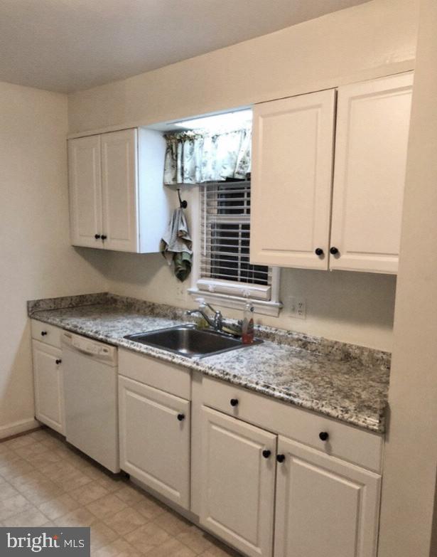 BEVERLEY HILLS - Residential Lease