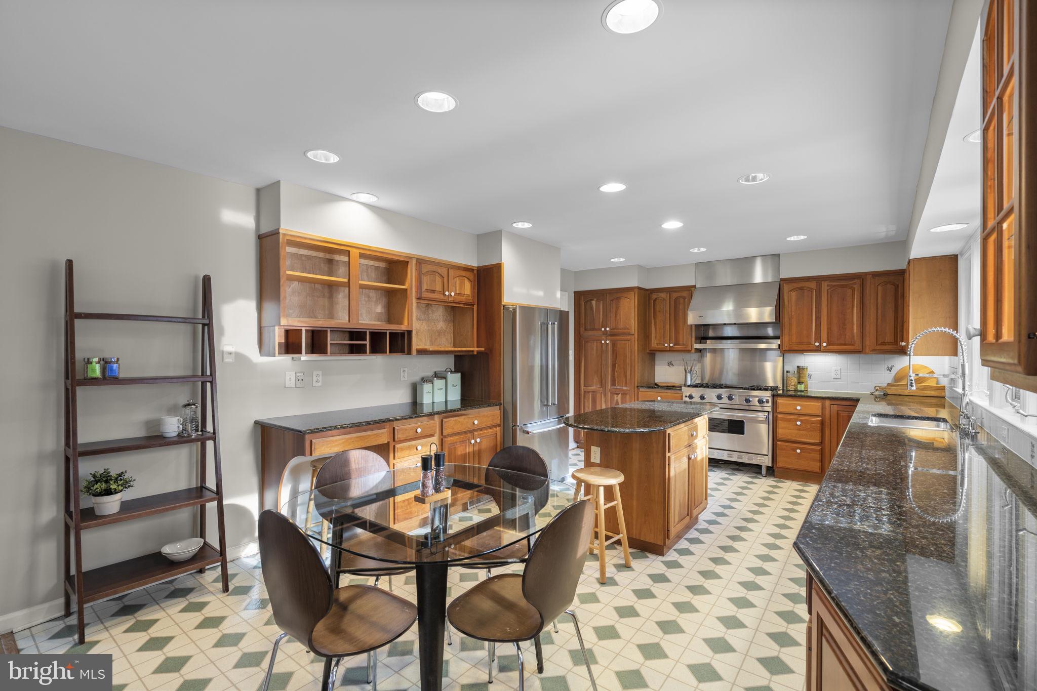 KINGS PARK - Residential