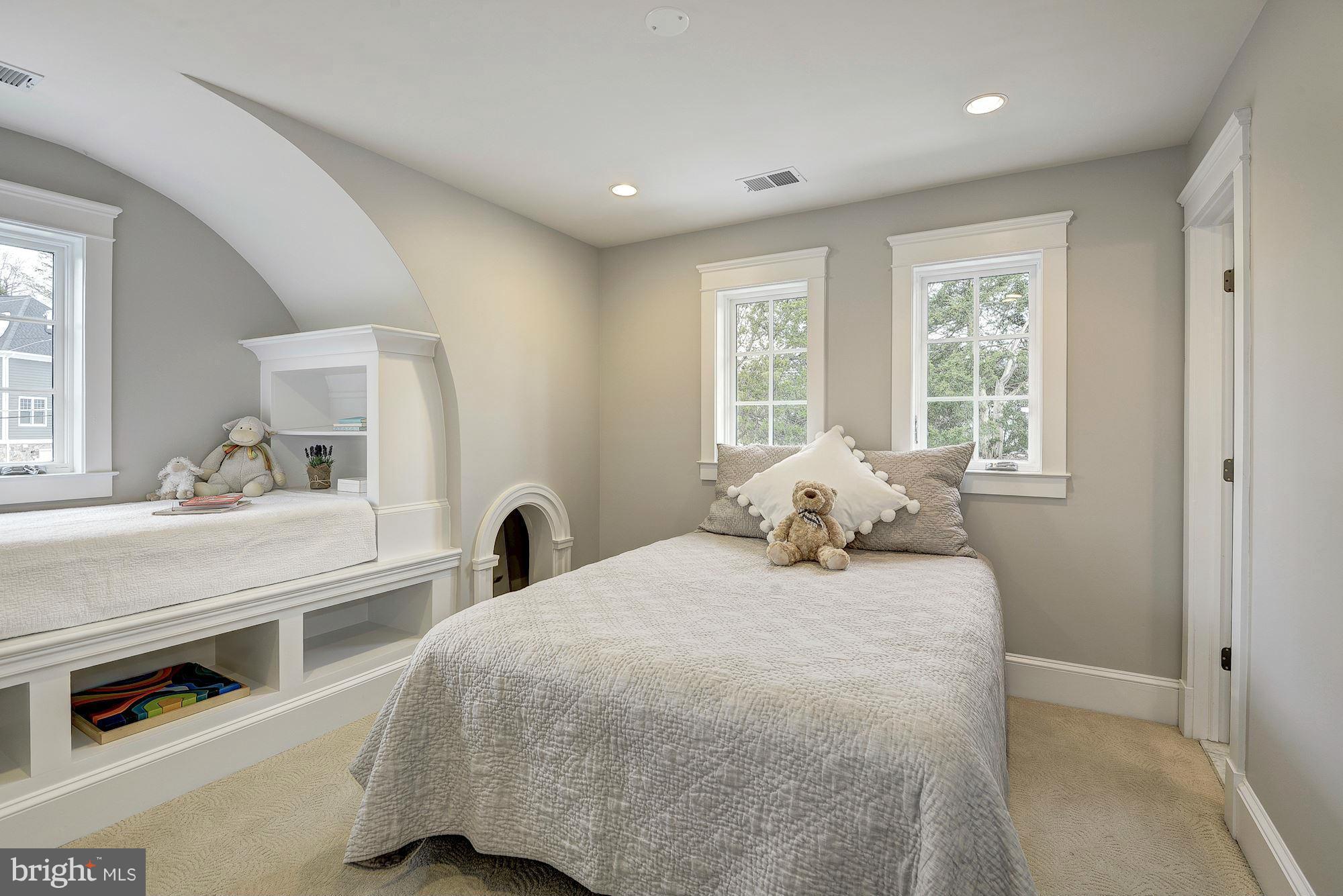 BRYN MAWR - Residential