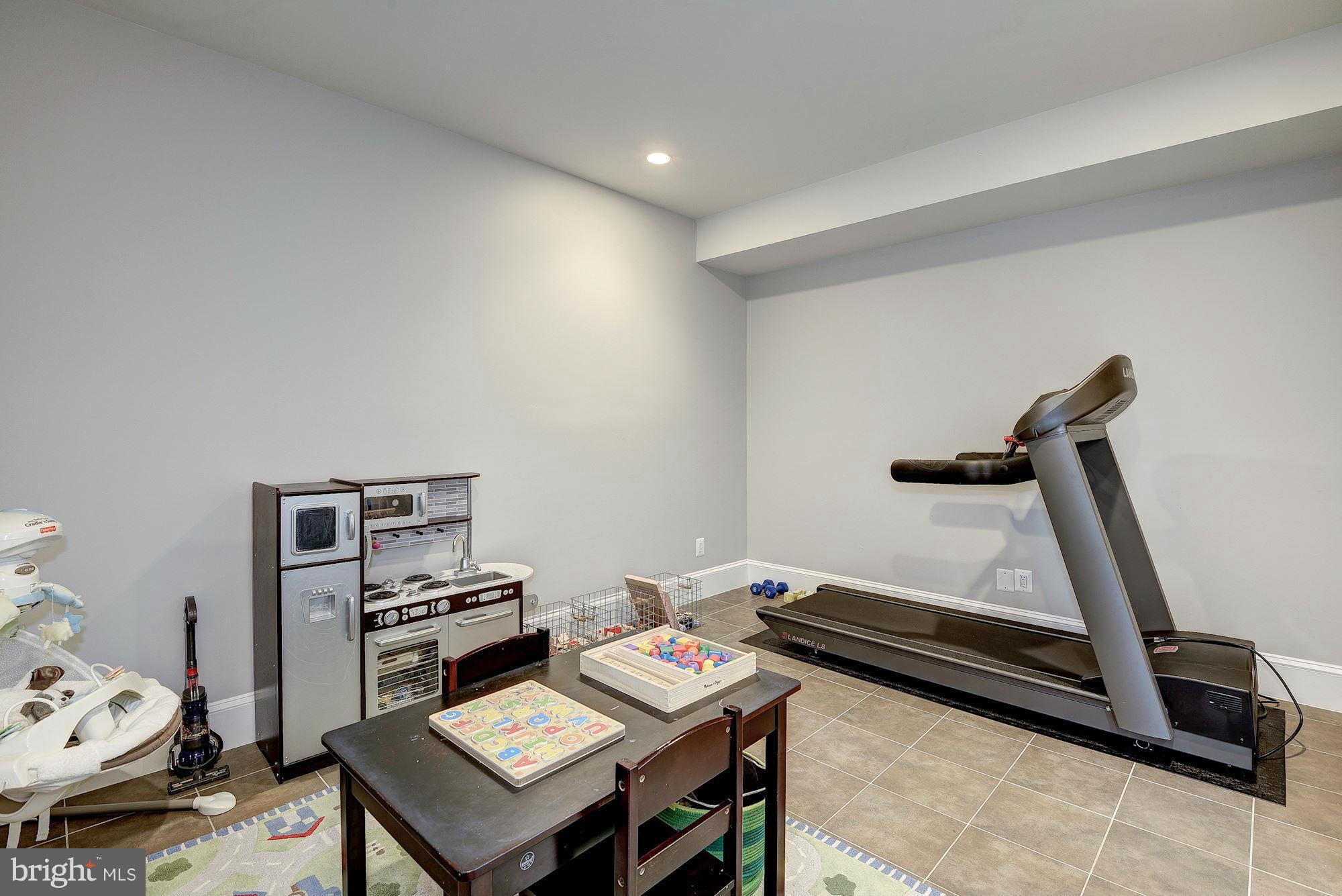 BRYN MAWR - Residential