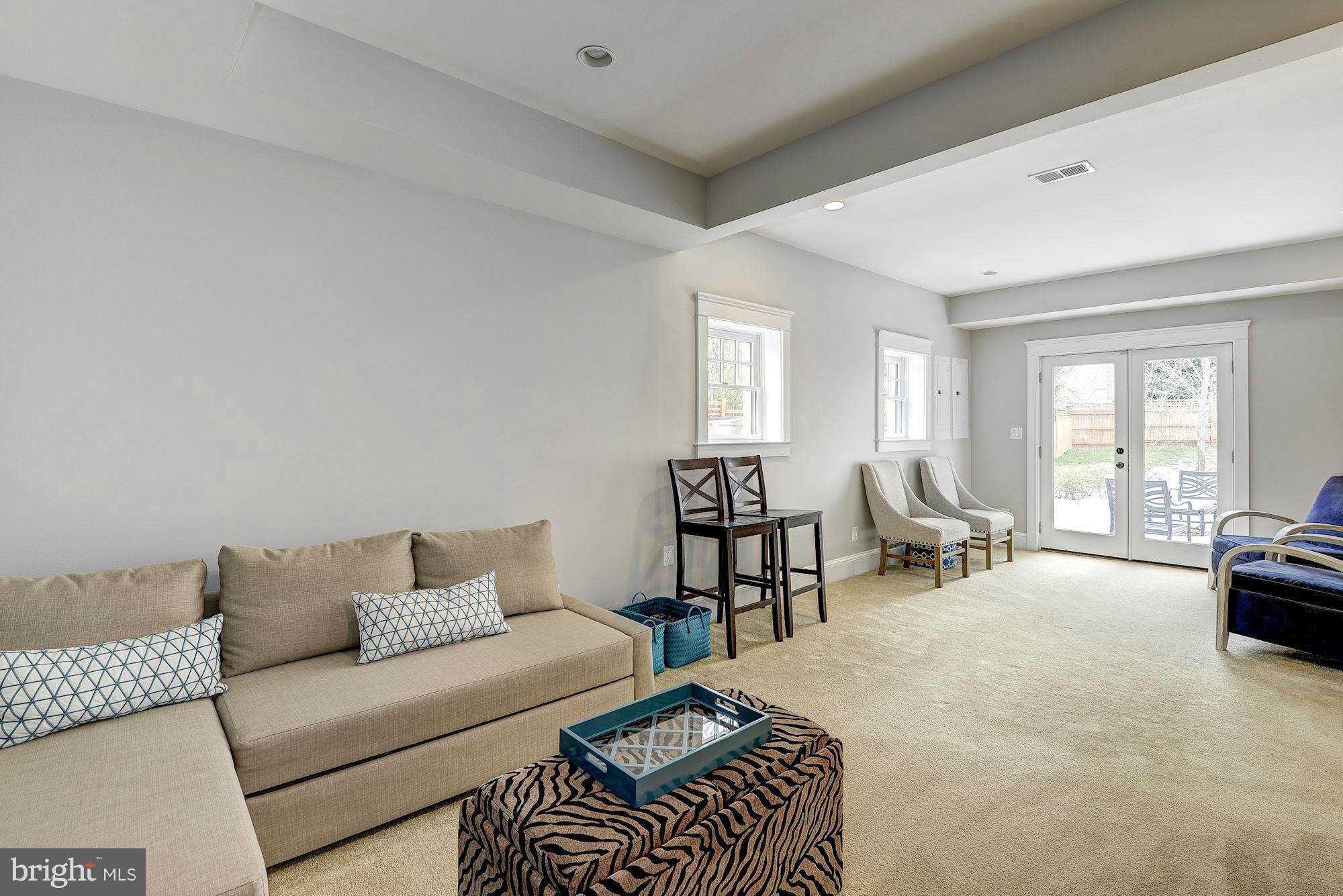 BRYN MAWR - Residential