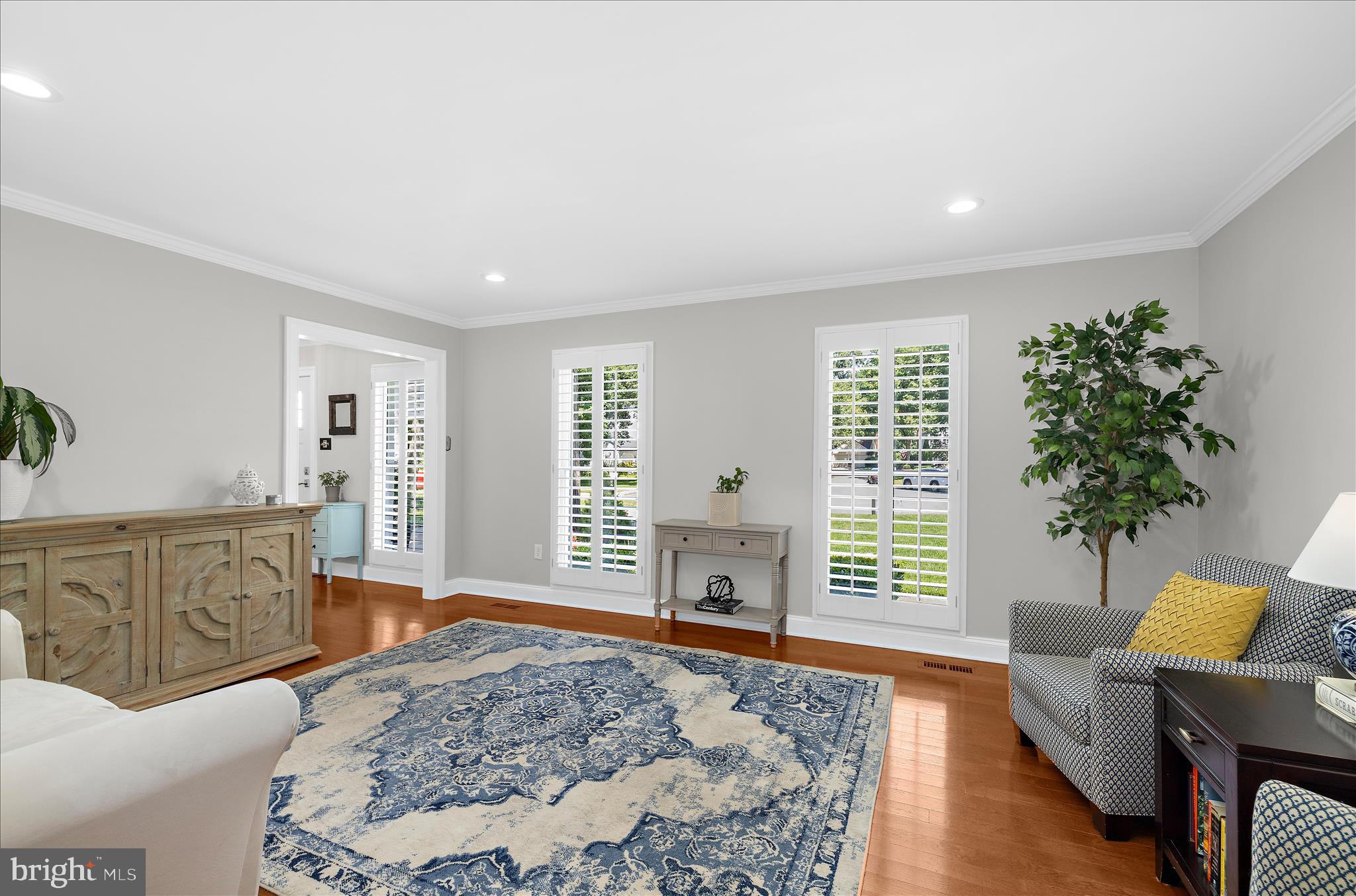 406 HONEYWOOD COURT