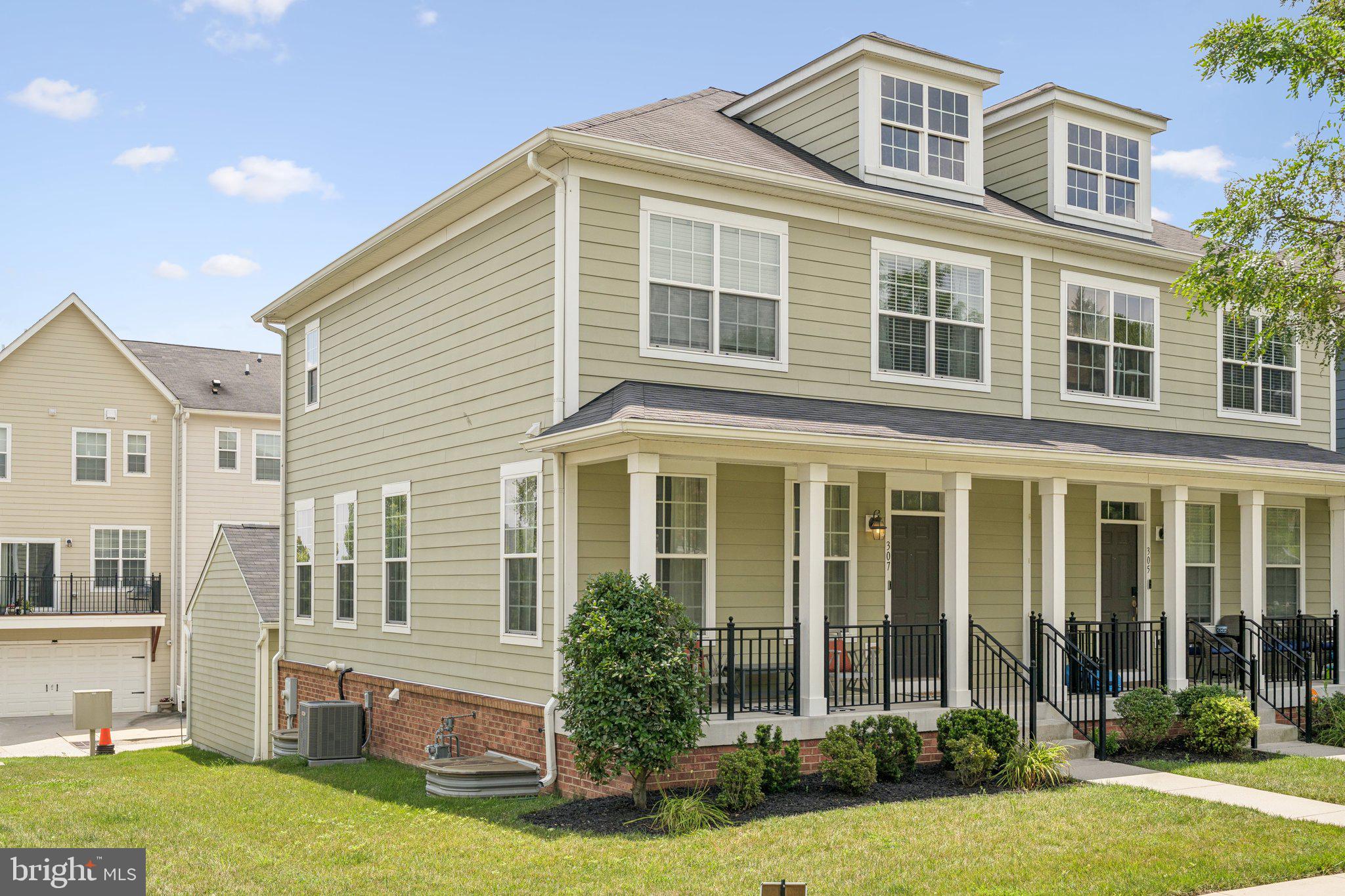 UPLANDS - Residential