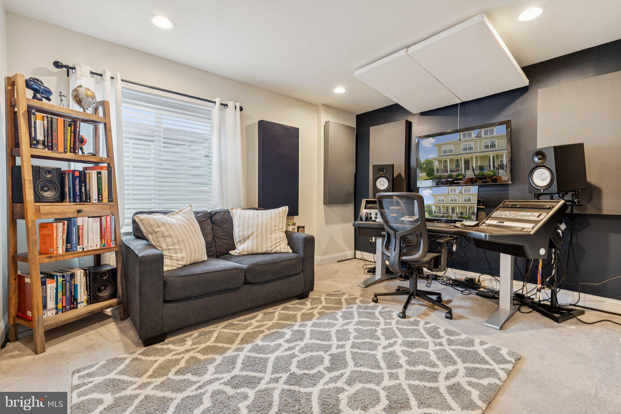 UPLANDS - Residential