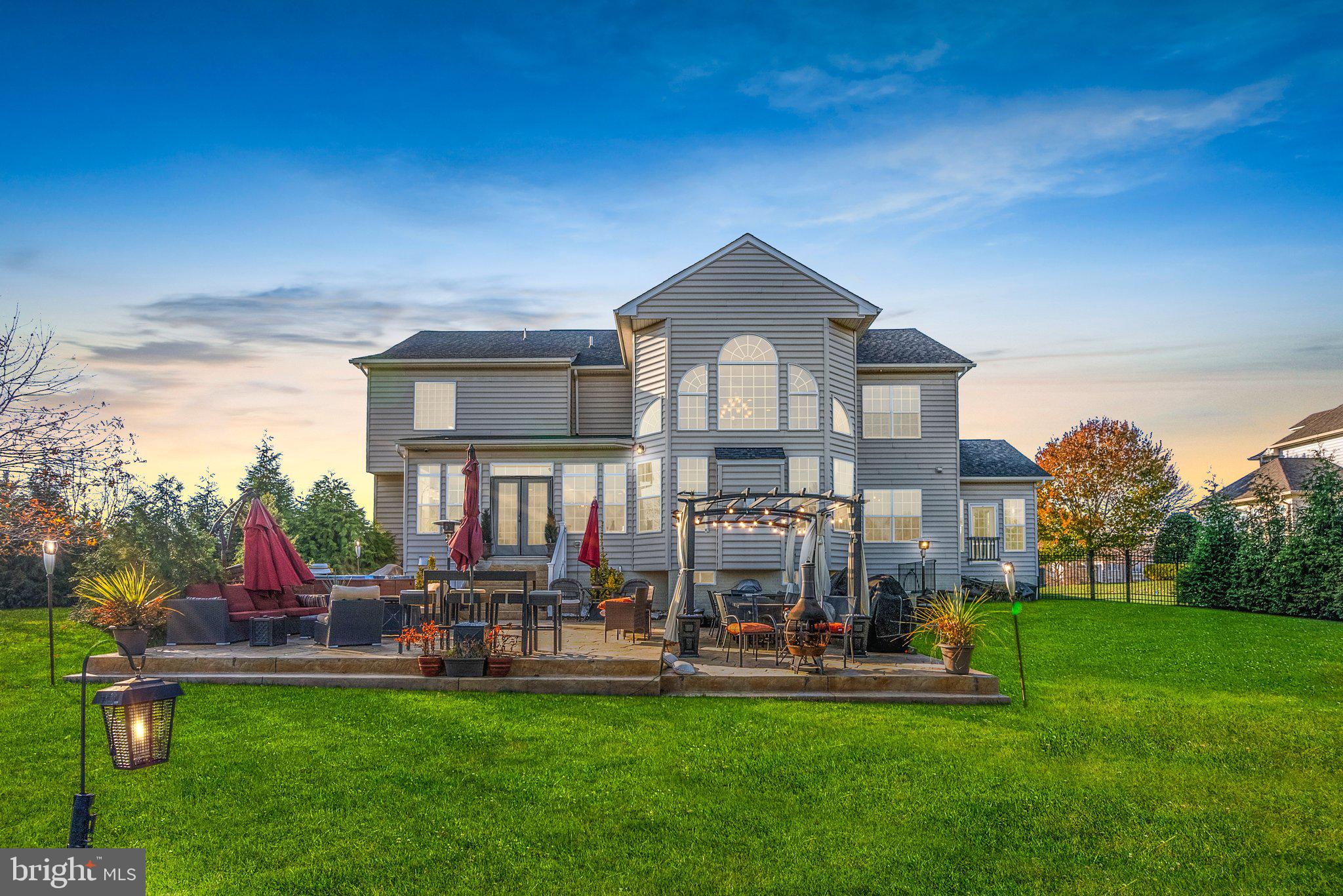 WINDSONG - Residential