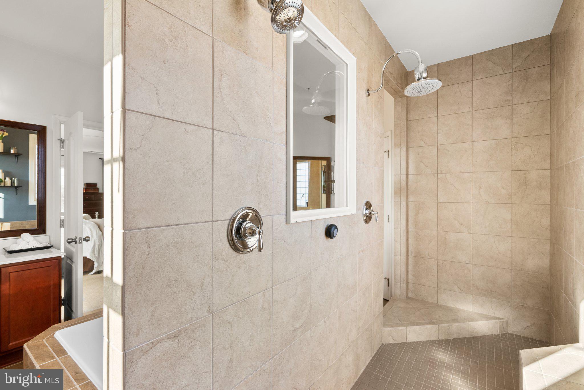 WINDSONG - Residential