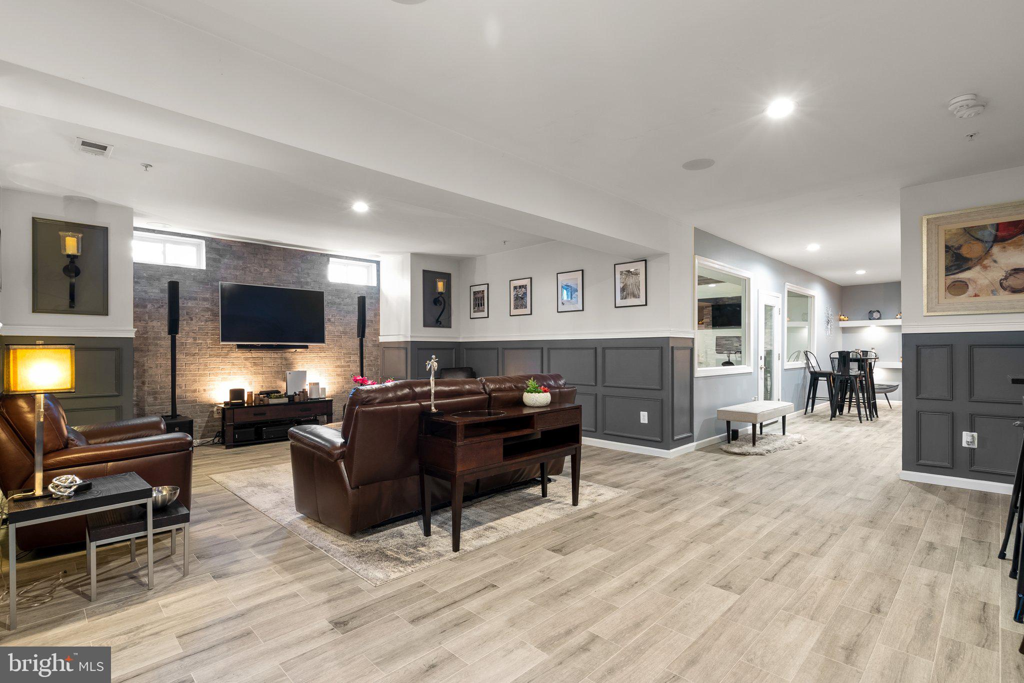 WINDSONG - Residential