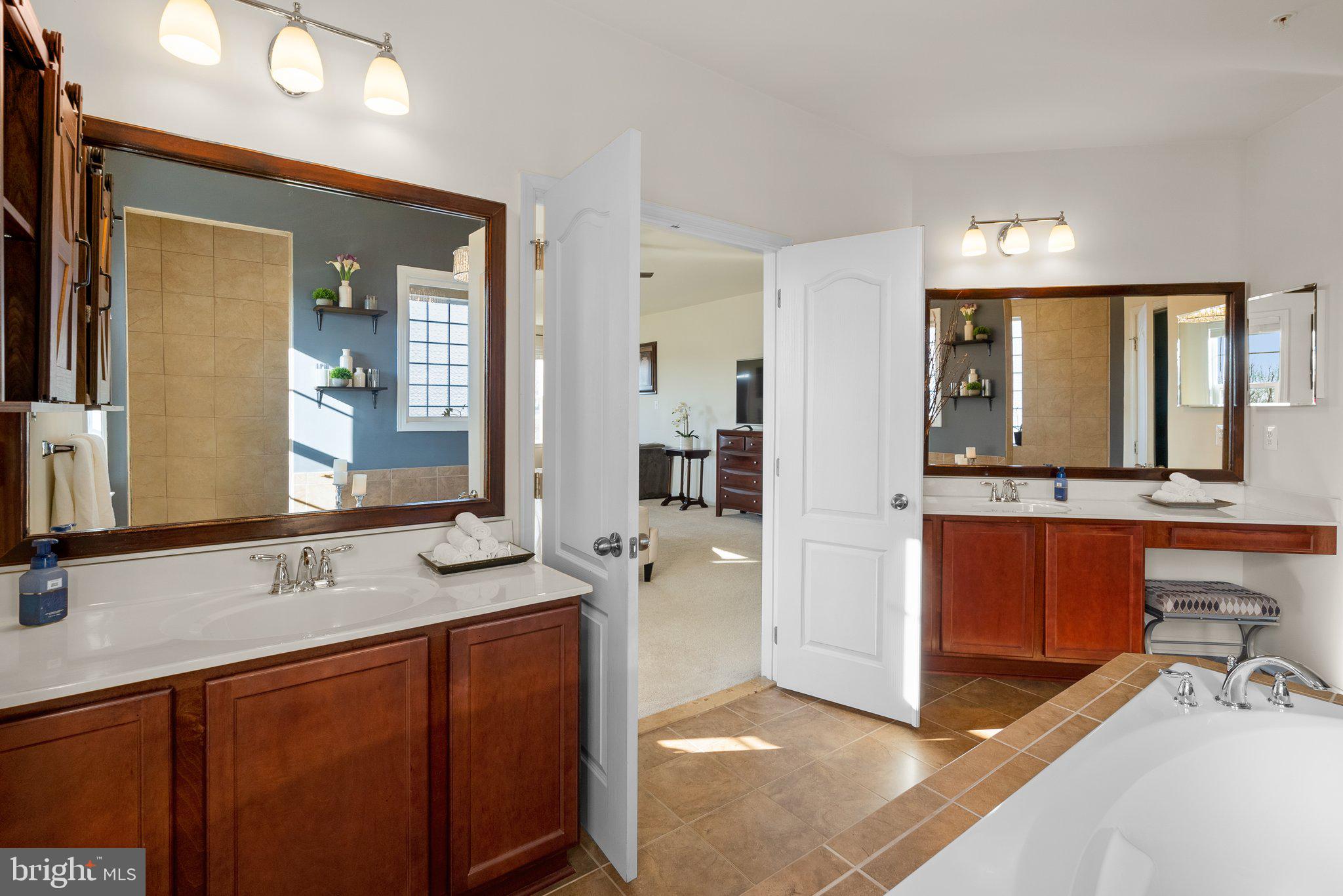 WINDSONG - Residential