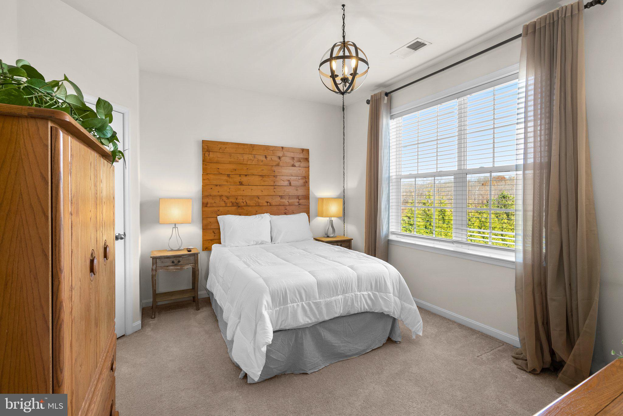 WINDSONG - Residential