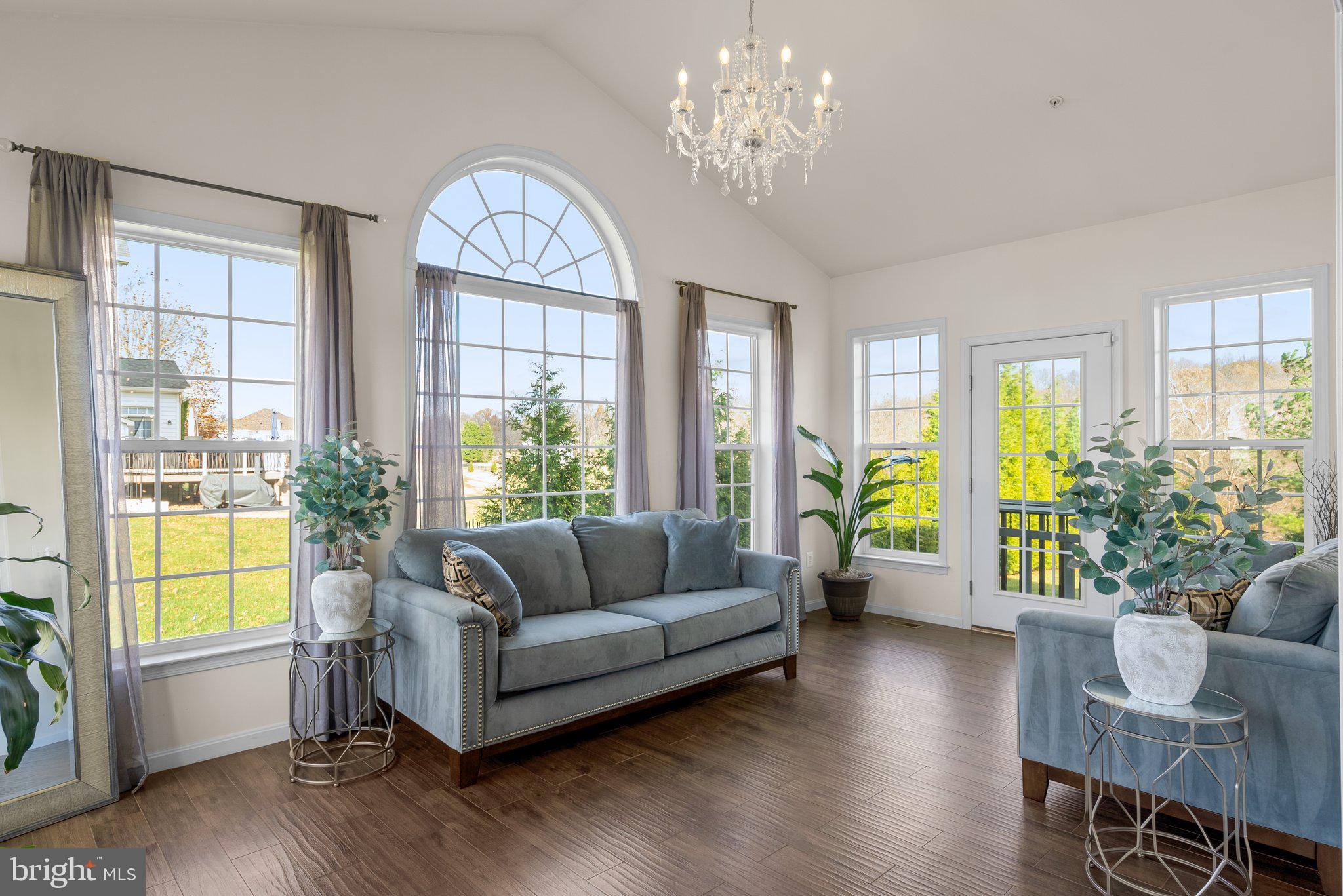 WINDSONG - Residential