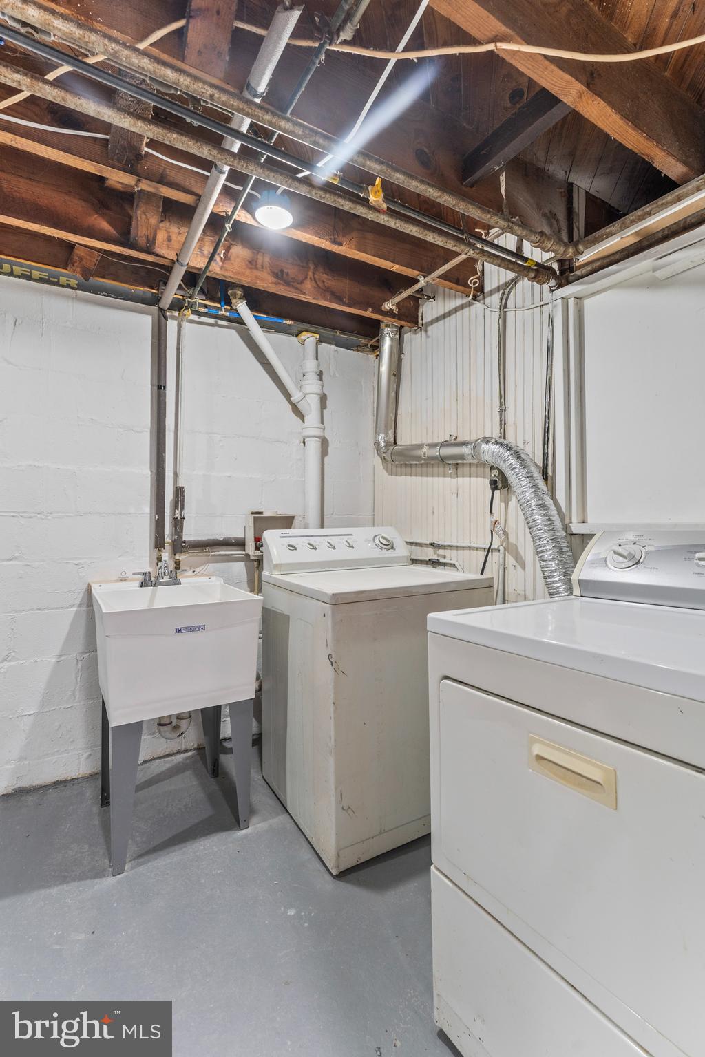 NORTHWOOD - Residential