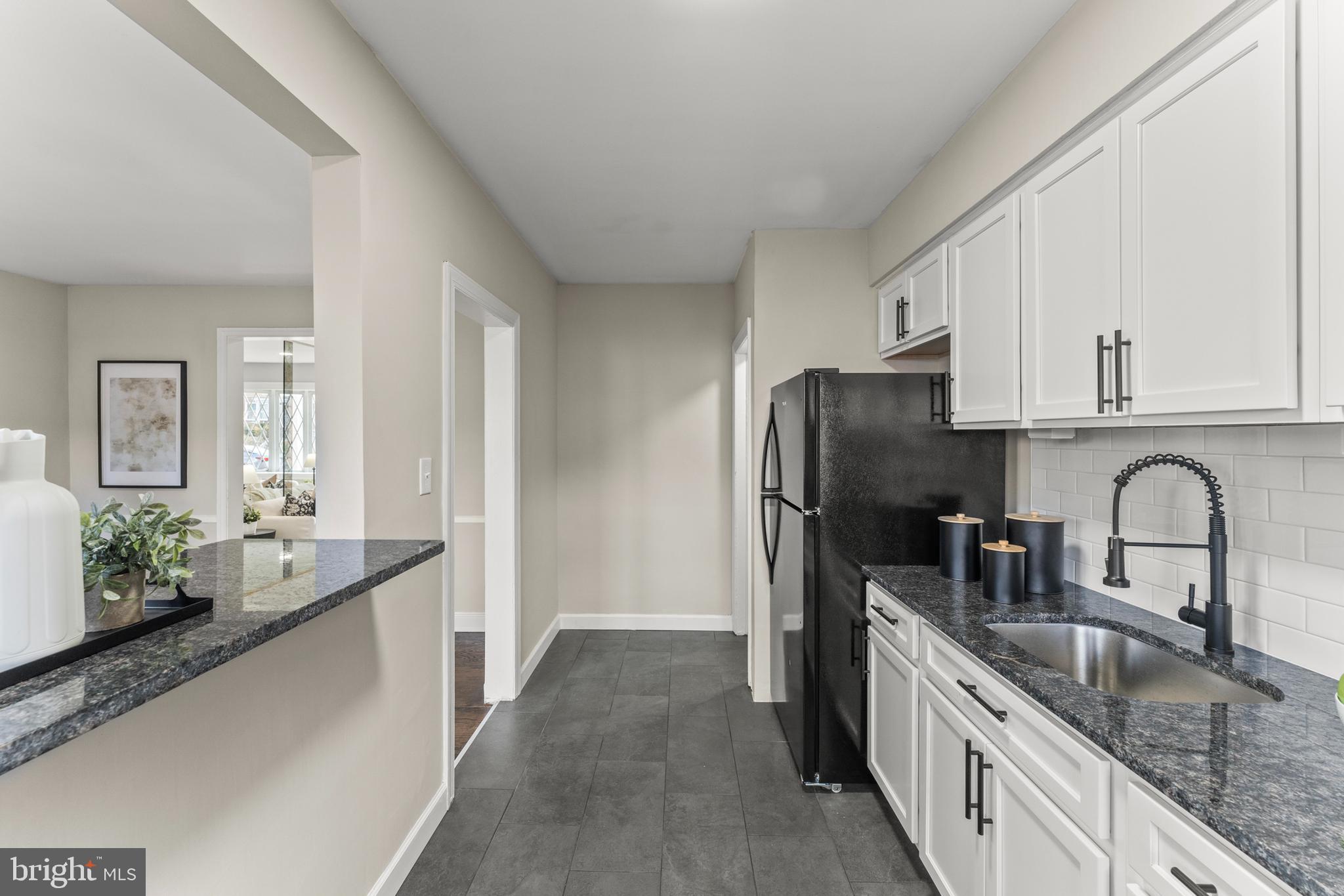 NORTHWOOD - Residential