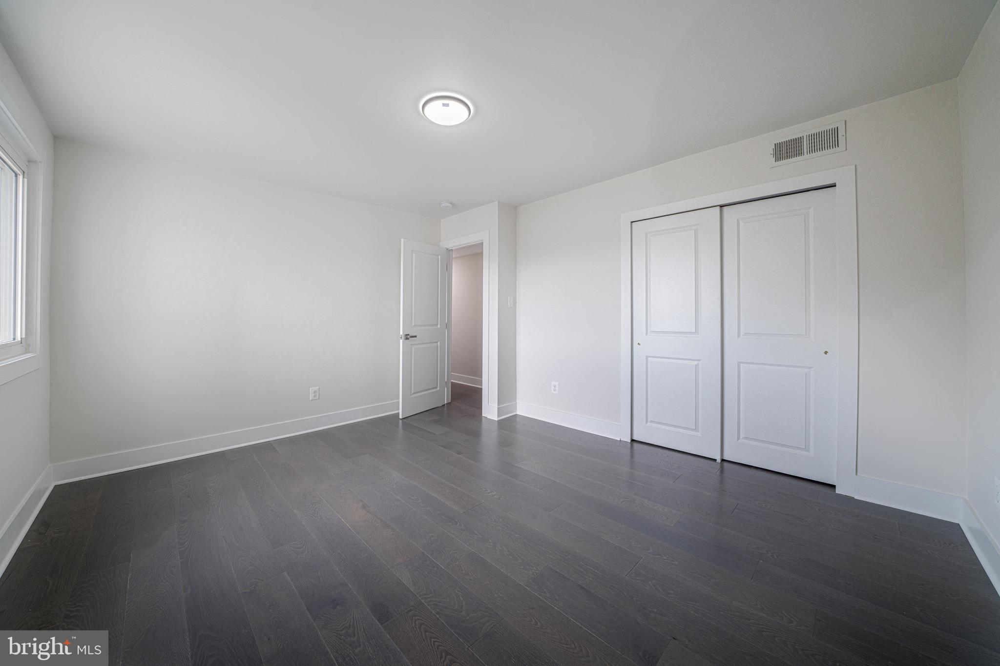 HUNTCREST CONDOMINIUM - Residential