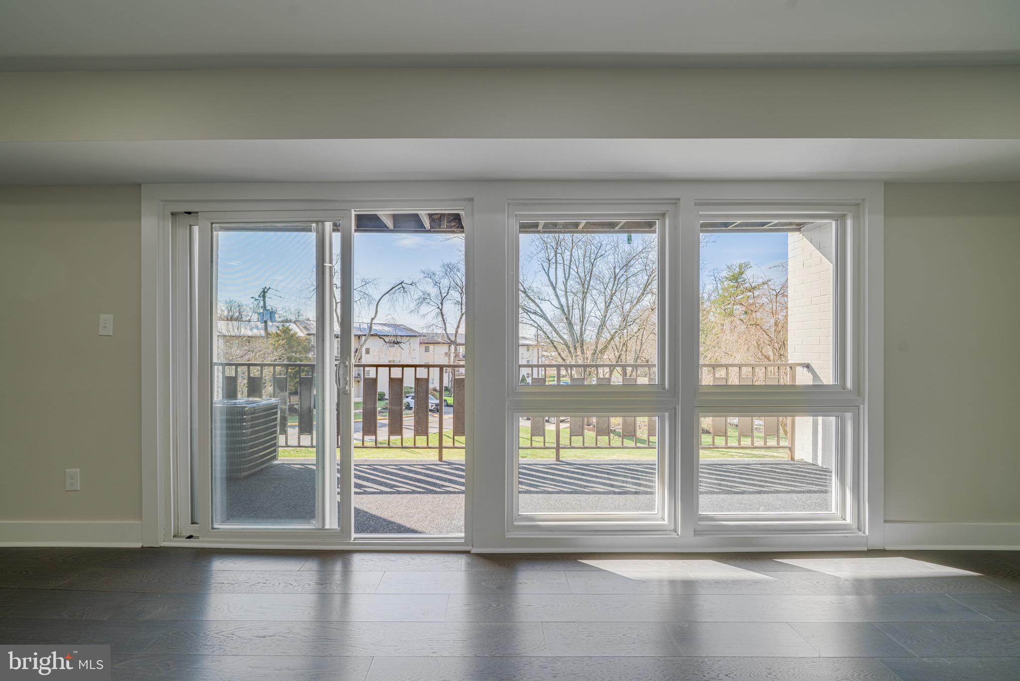 HUNTCREST CONDOMINIUM - Residential