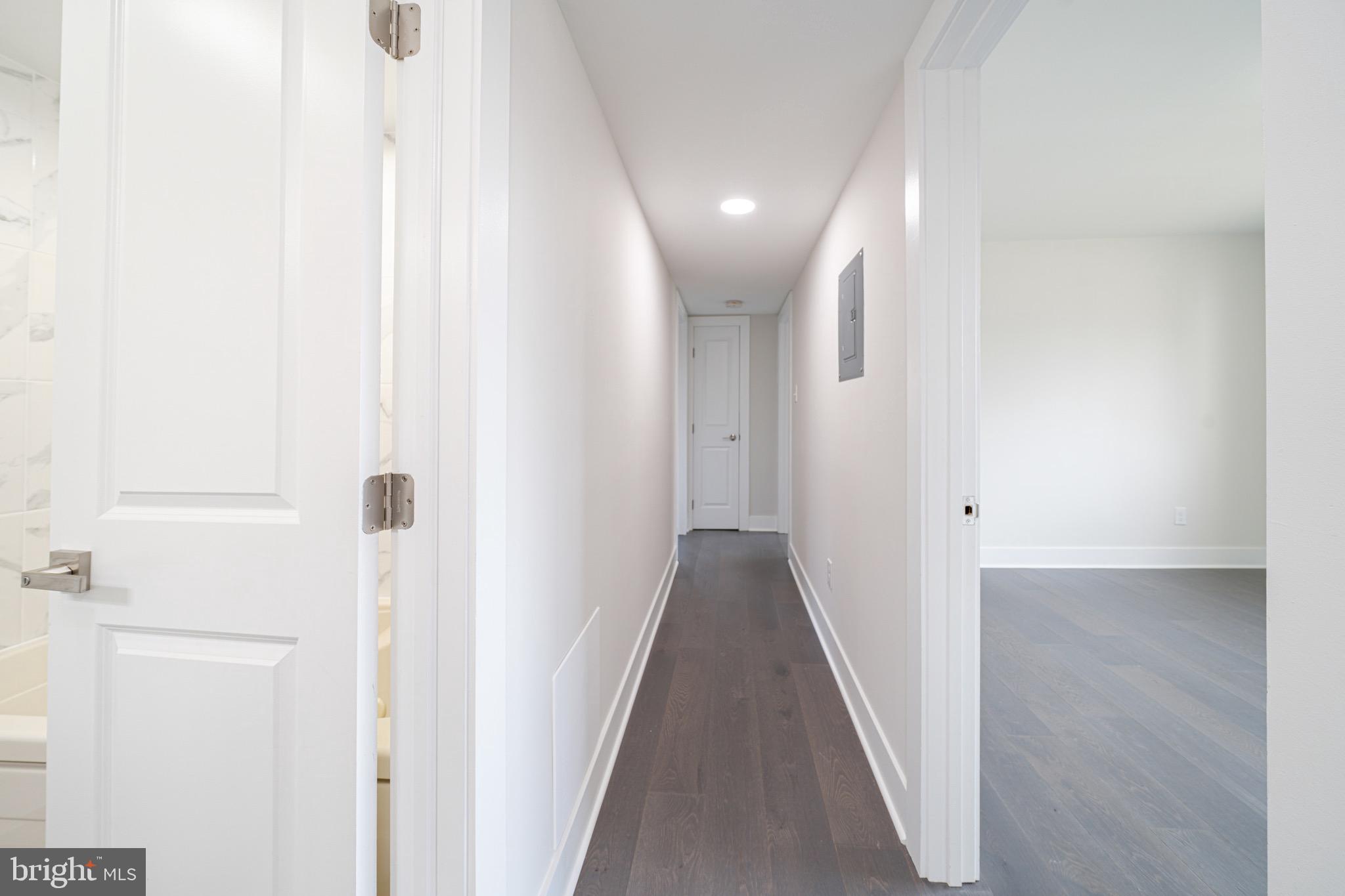 HUNTCREST CONDOMINIUM - Residential