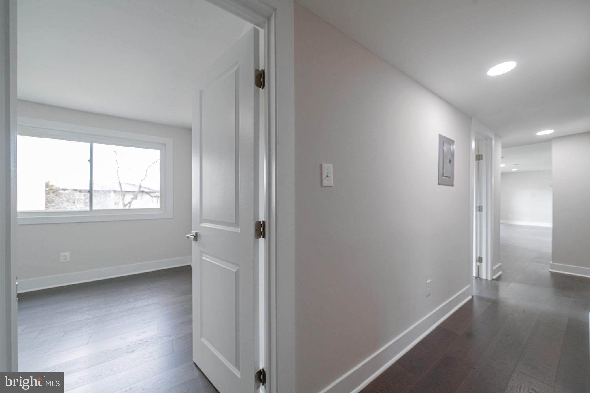 HUNTCREST CONDOMINIUM - Residential