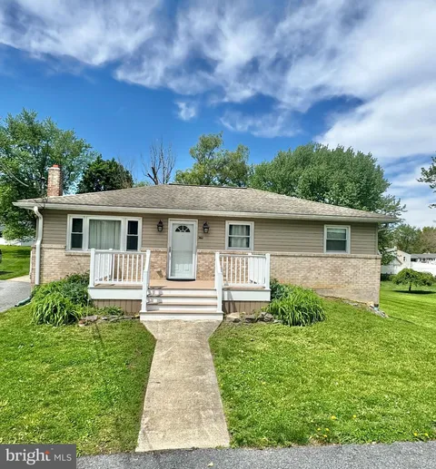 MLS: PADA2059896