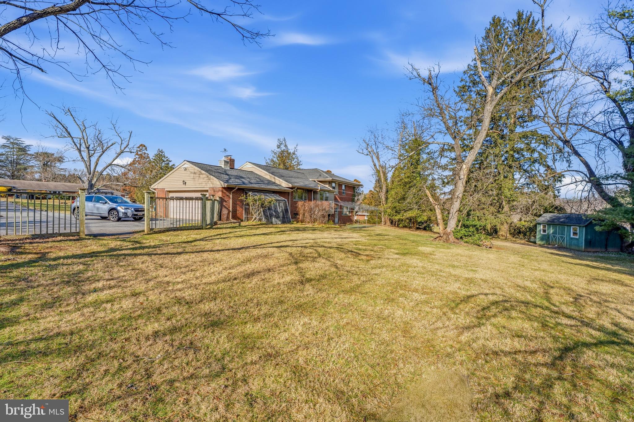 VALLEY CREST - Residential