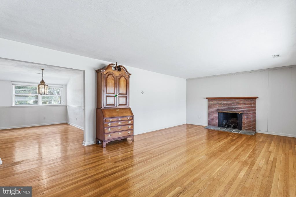 Photo of 2026 Dumont Road, LUTHERVILLE TIMONIUM, MD 21093 (MLS # MDBC2150072)