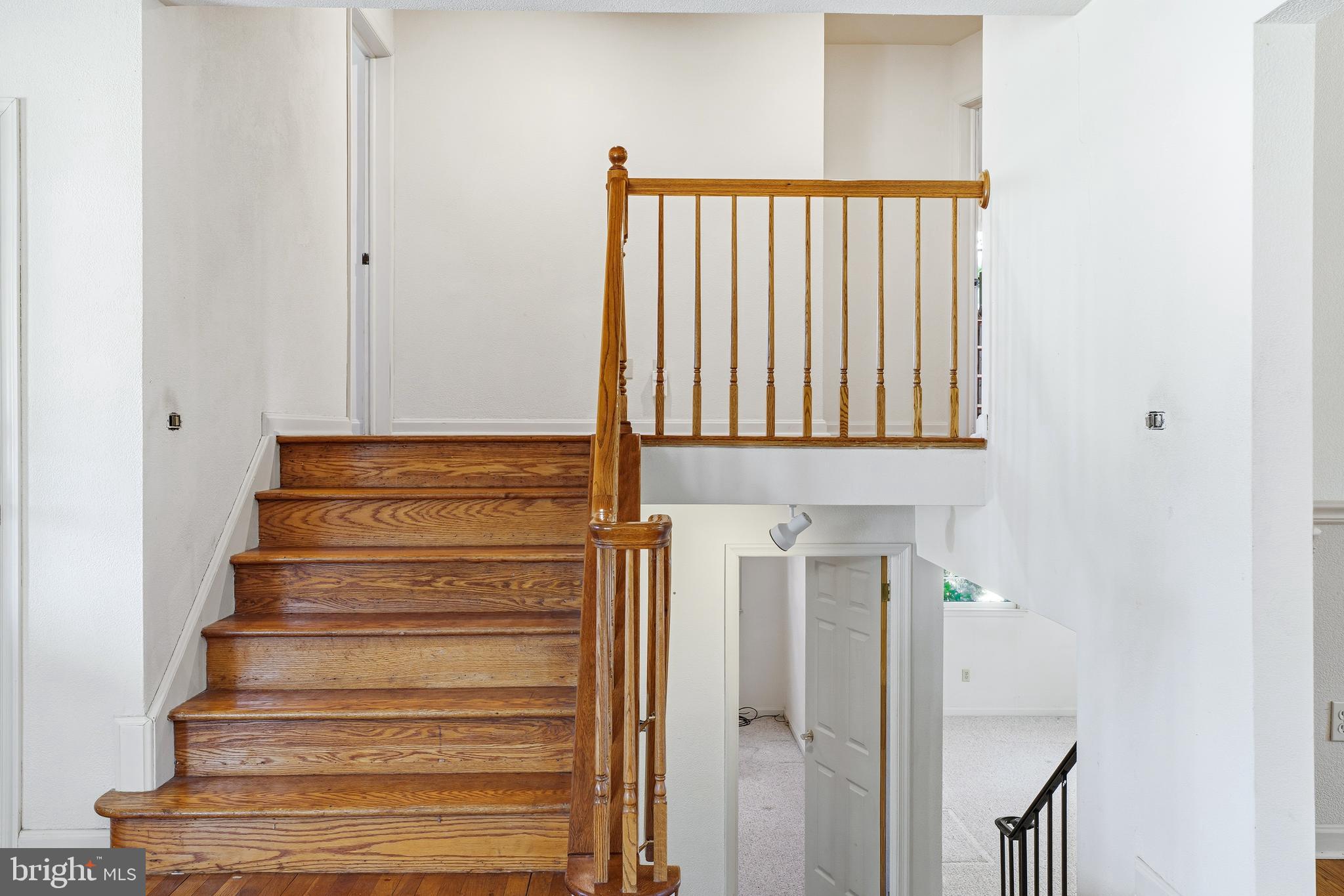 VALLEY CREST - Residential