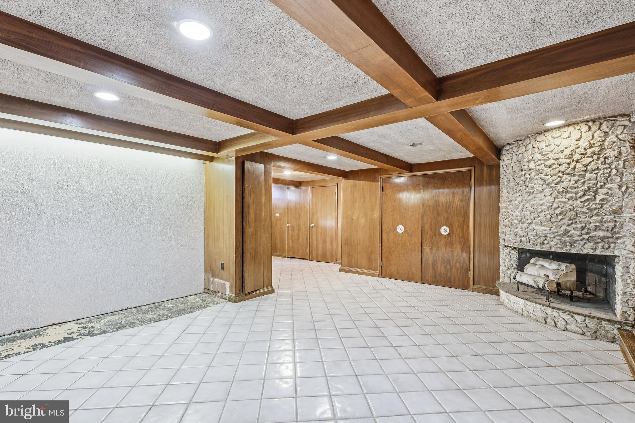 VALLEY CREST - Residential